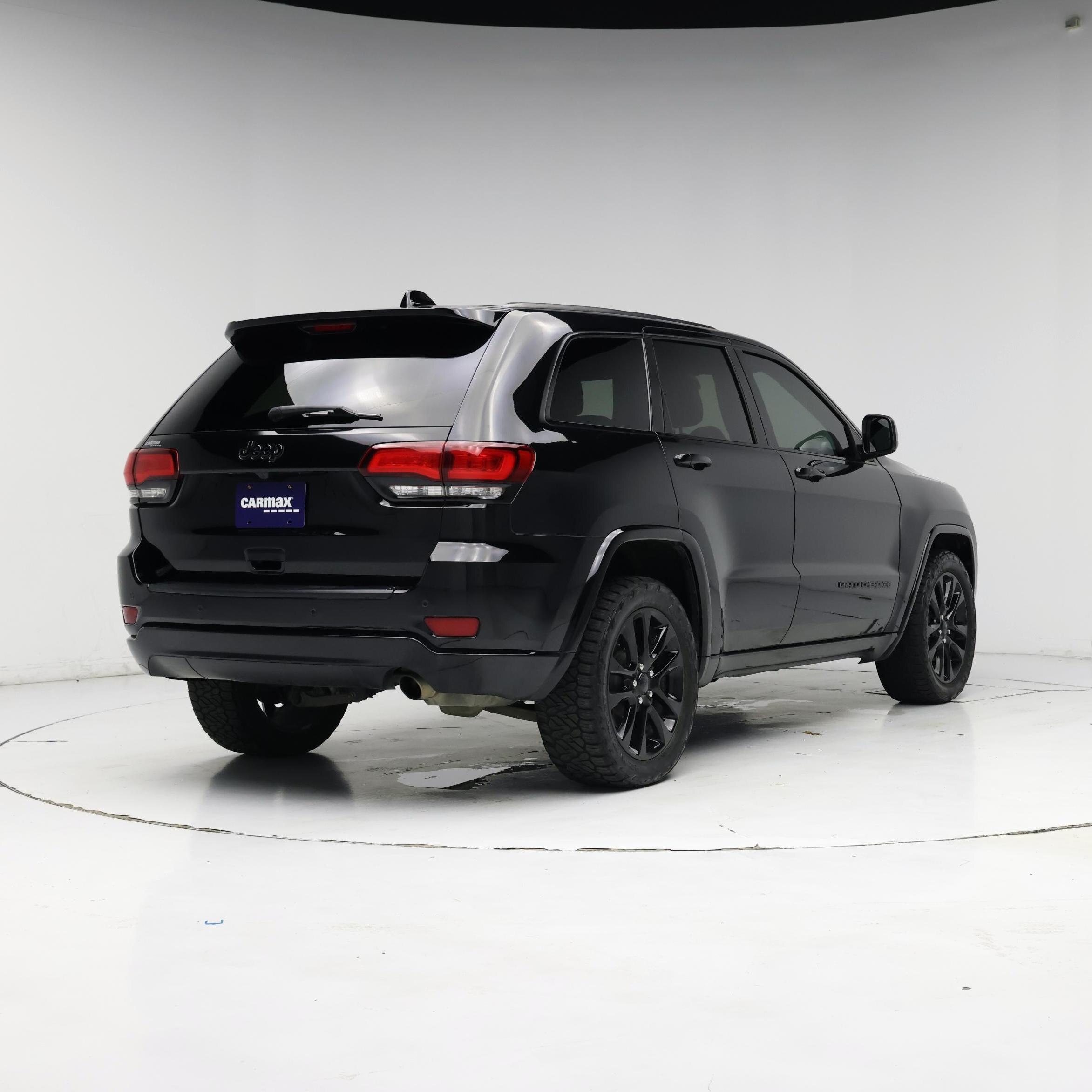 Thumbnail: 2020 Jeep Grand Cherokee - 8