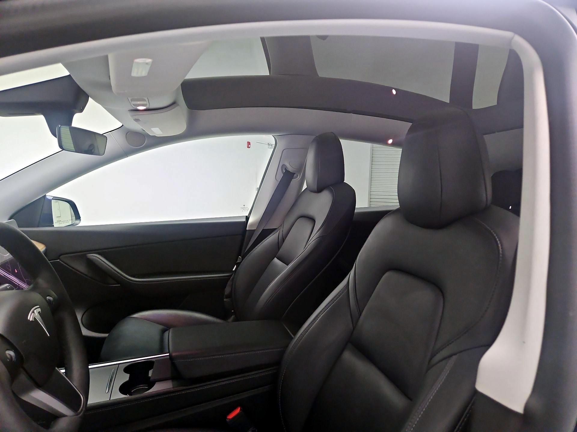 Thumbnail: 2022 Tesla Model Y - 19