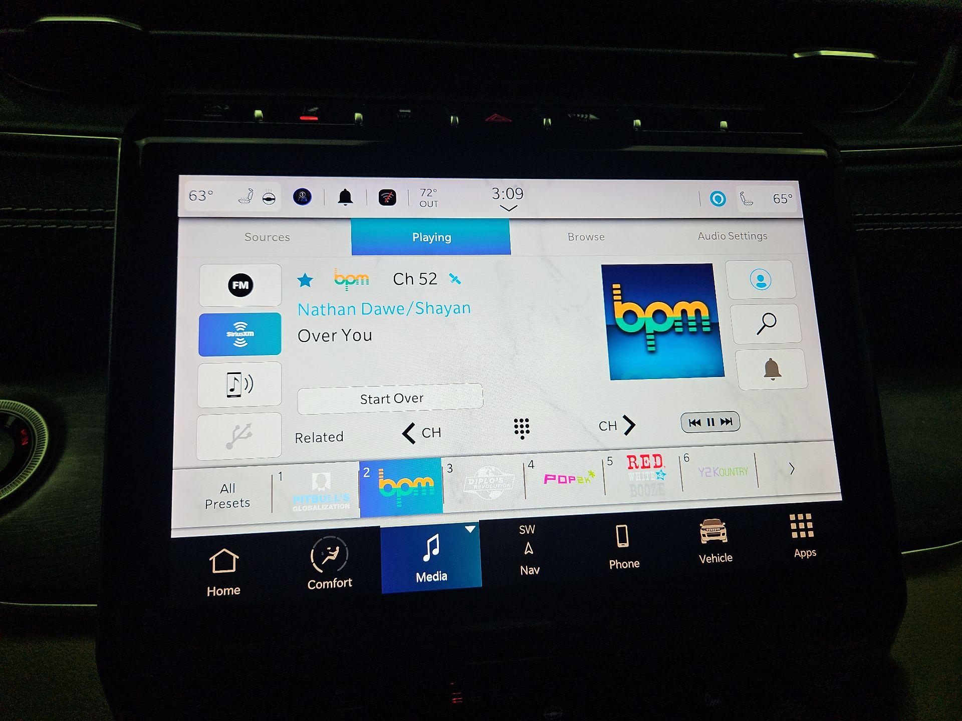 Thumbnail: 2022 Jeep Grand Cherokee - 16