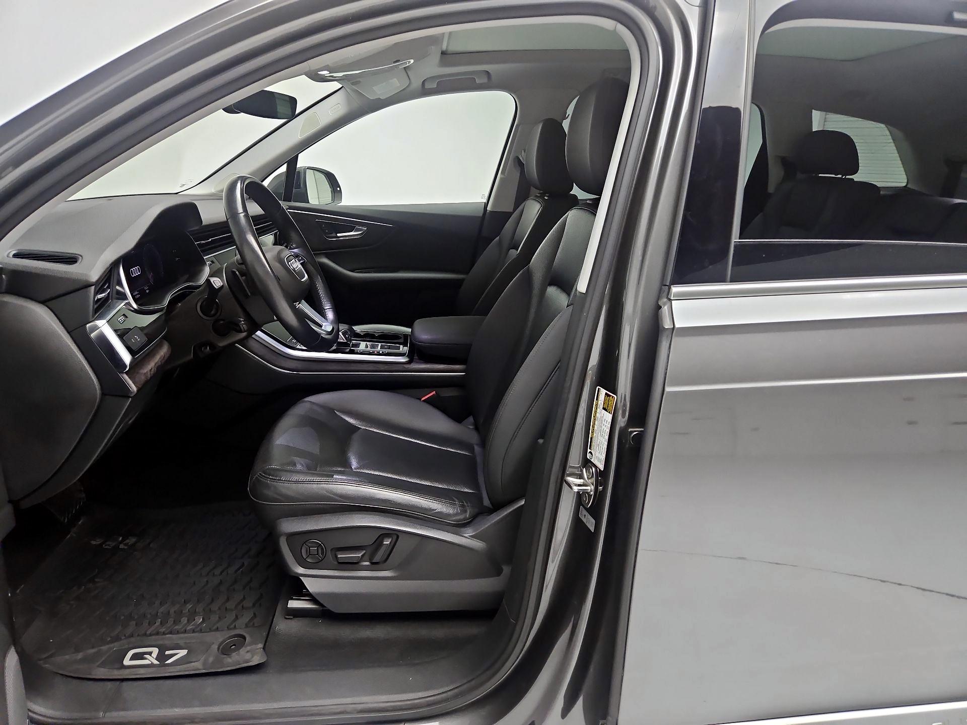 Thumbnail: 2020 Audi Q7 - 11