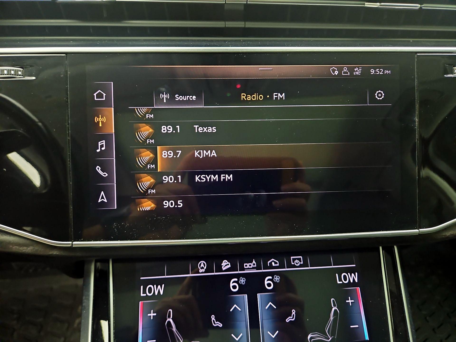Thumbnail: 2020 Audi Q7 - 16