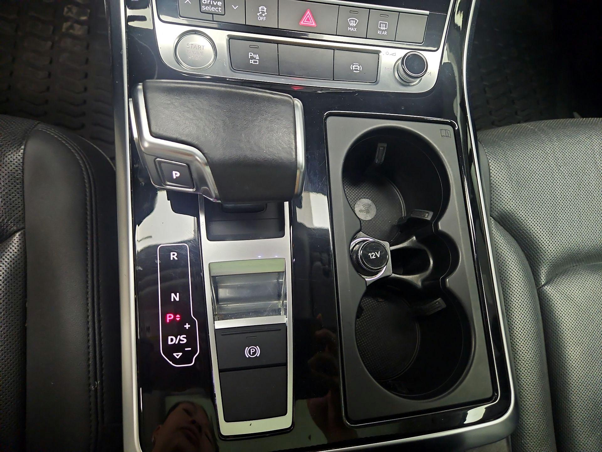 Thumbnail: 2020 Audi Q7 - 18