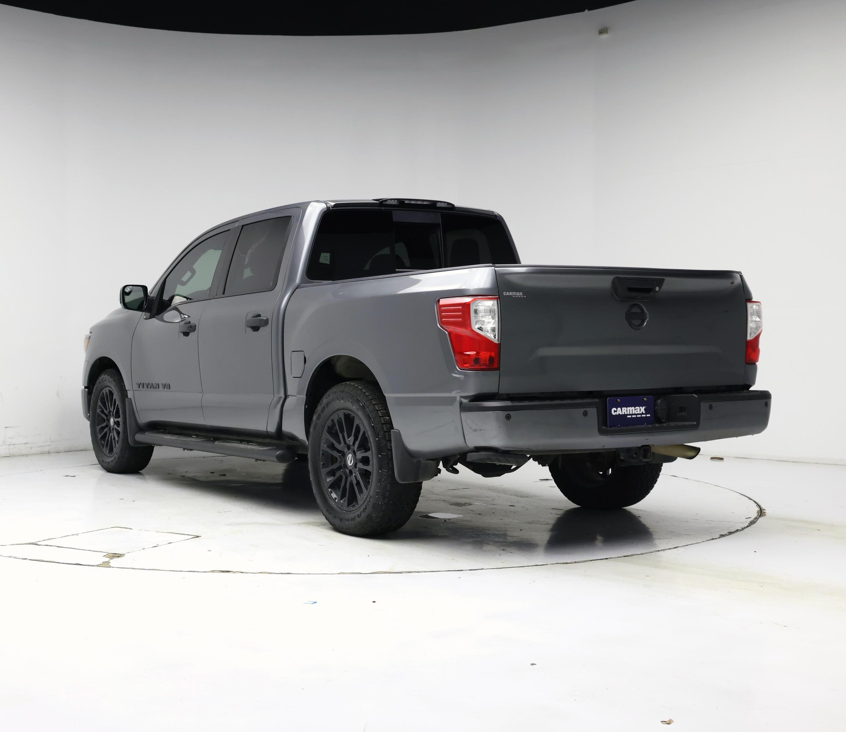 Thumbnail: 2018 Nissan Titan - 2
