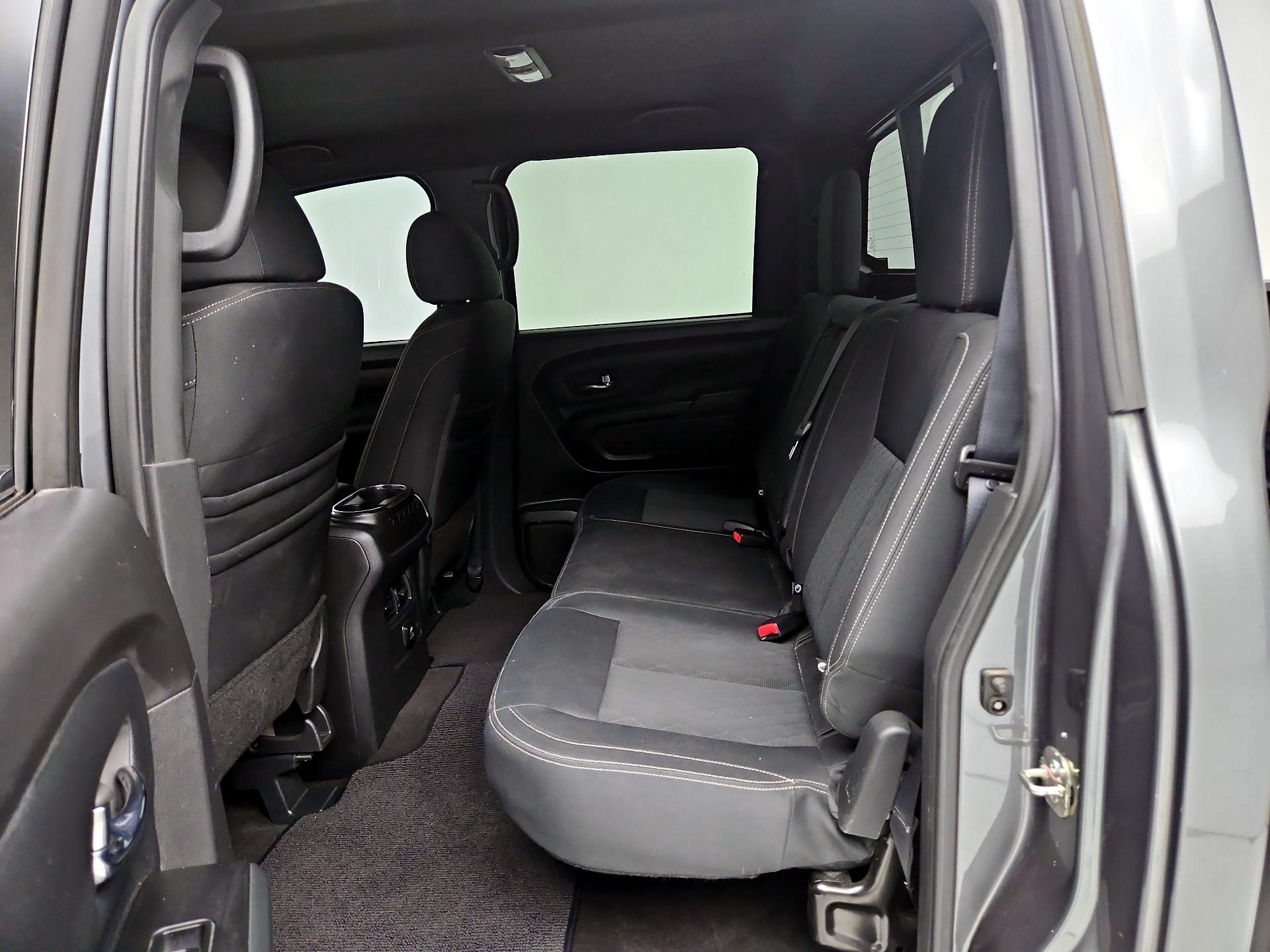 Thumbnail: 2018 Nissan Titan - 20