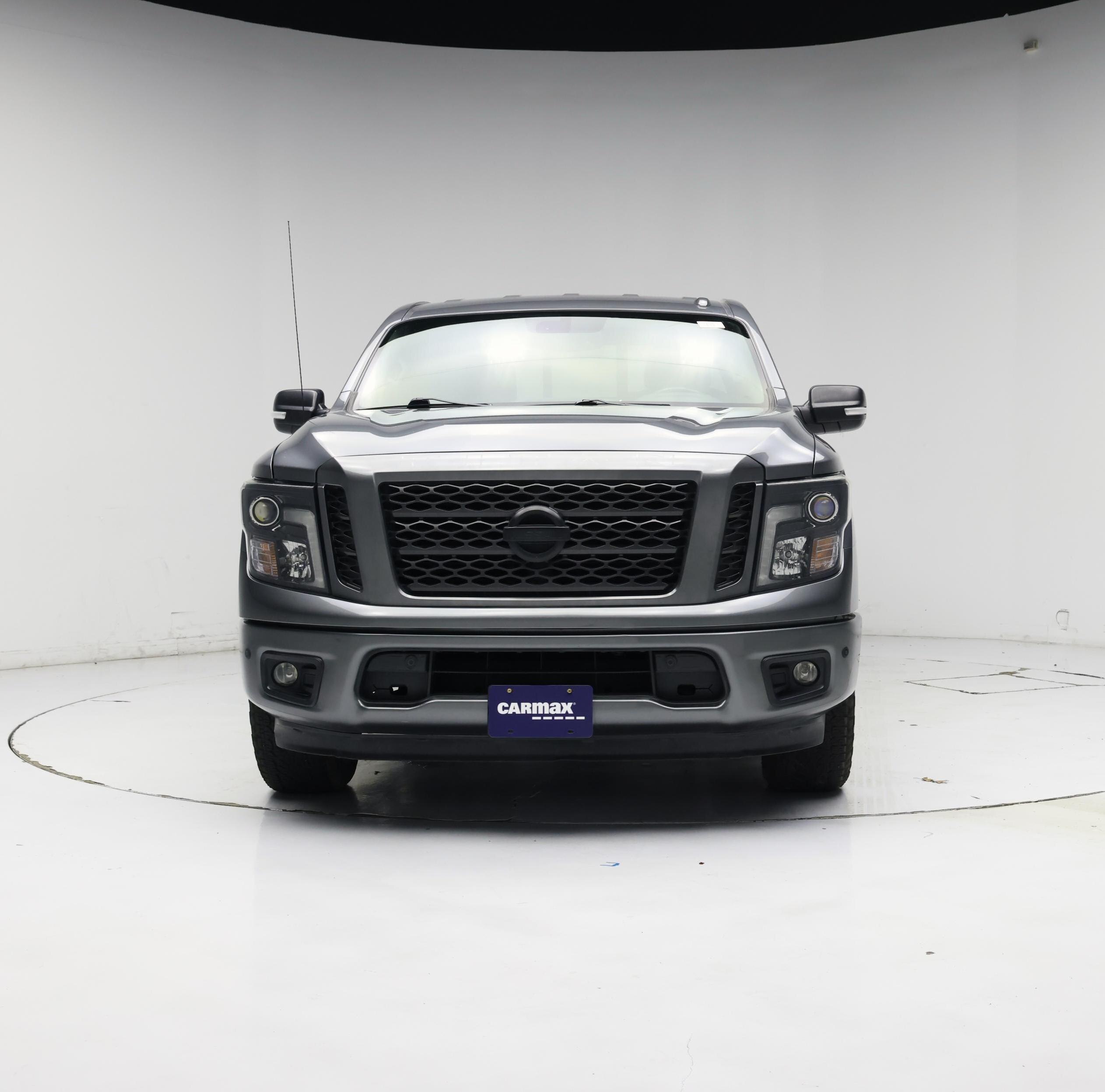 Thumbnail: 2018 Nissan Titan - 5