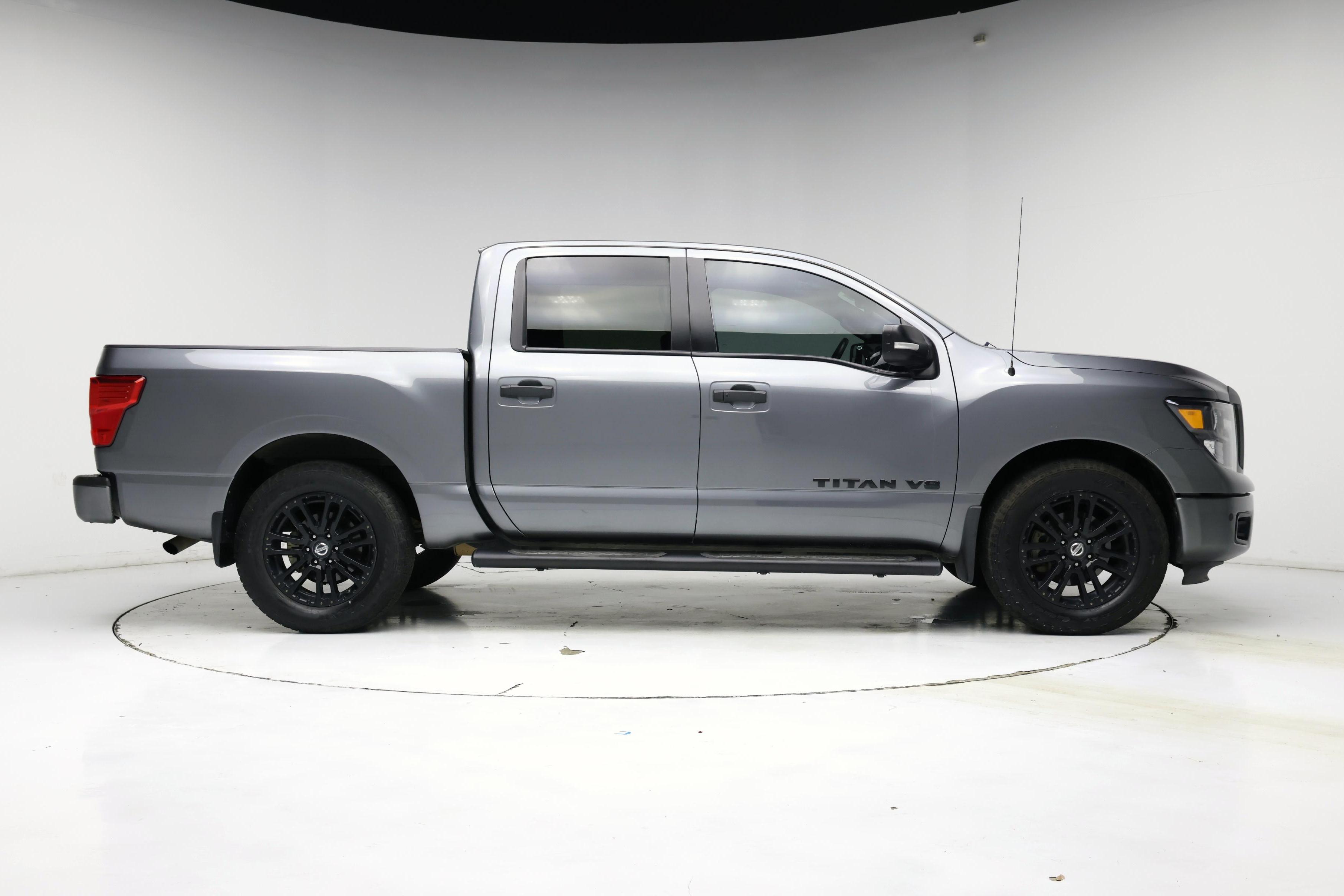 Thumbnail: 2018 Nissan Titan - 7