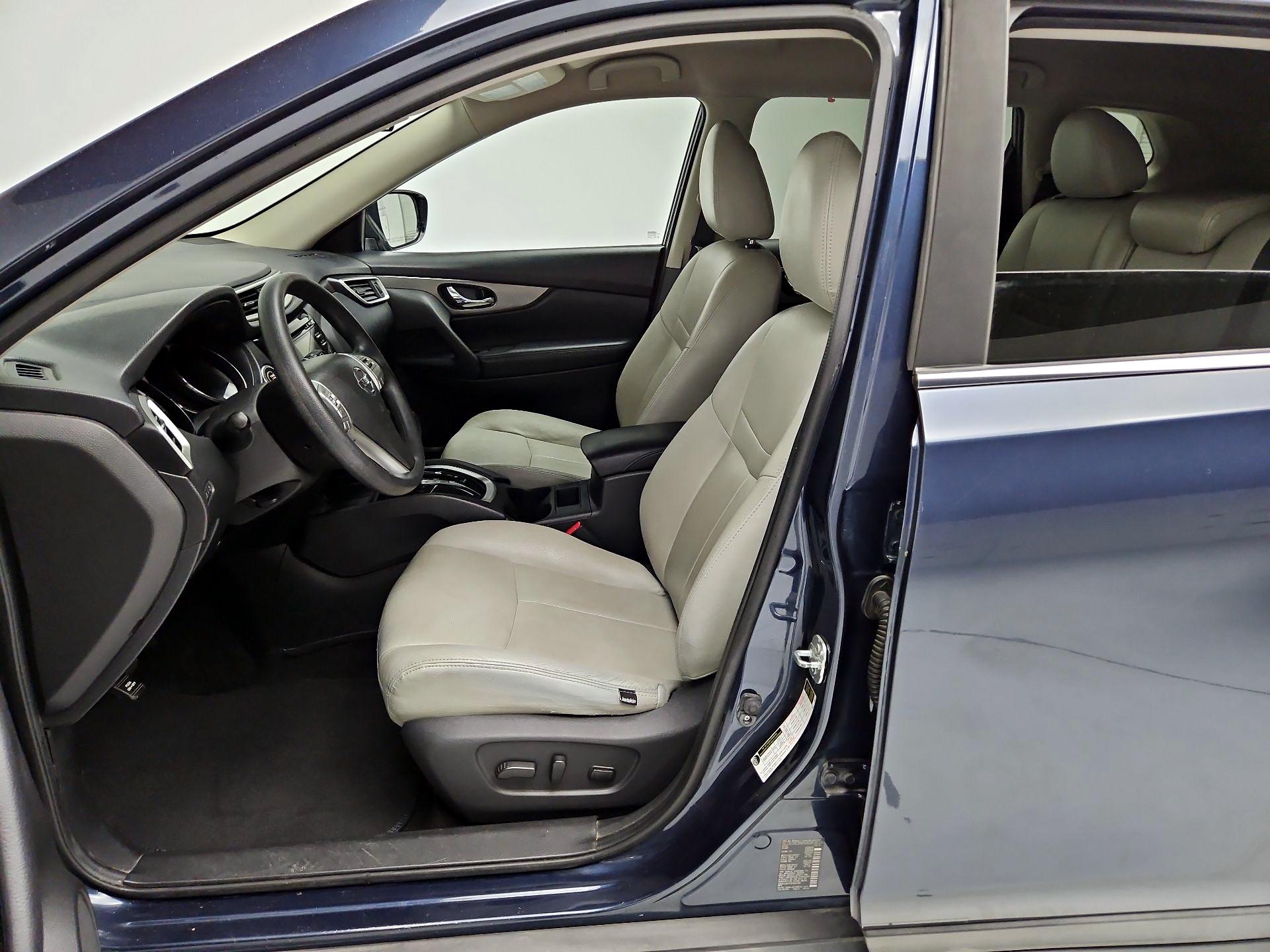 Thumbnail: 2016 Nissan Rogue - 11