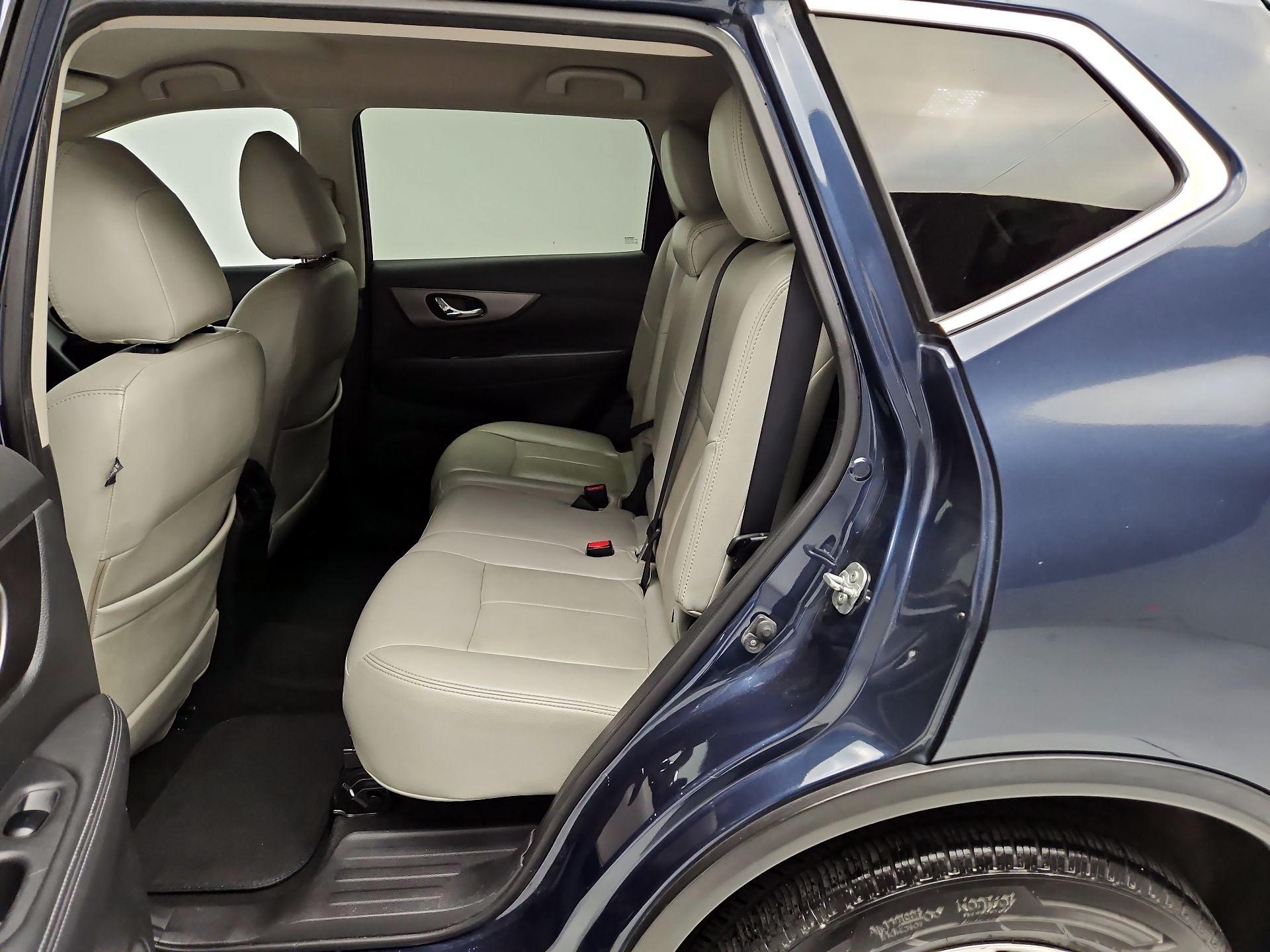 Thumbnail: 2016 Nissan Rogue - 19