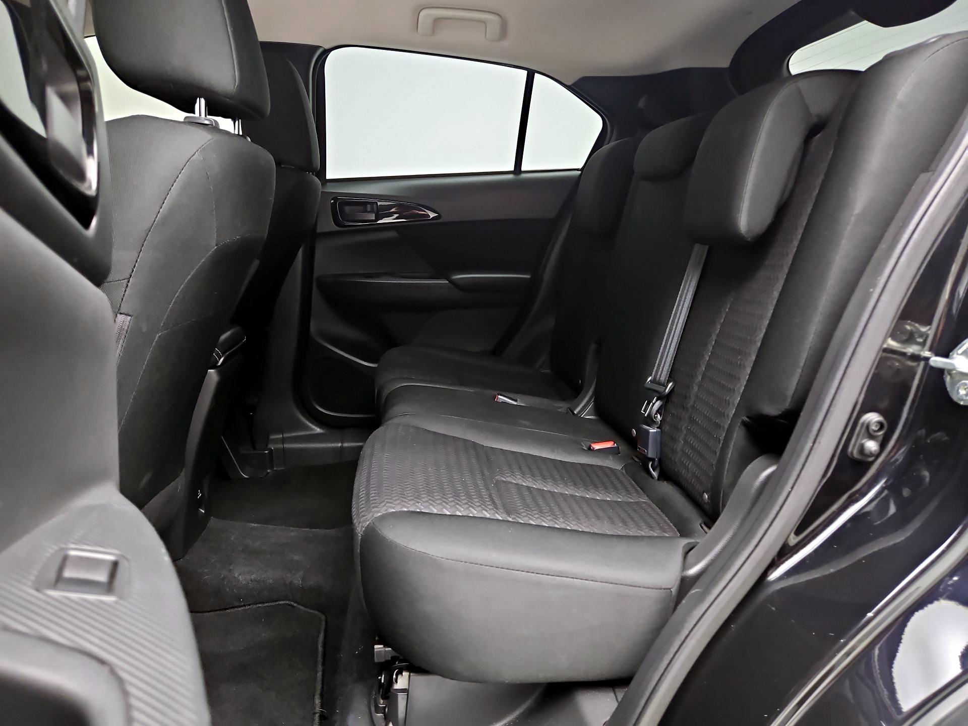 Thumbnail: 2018 Mitsubishi Eclipse Cross - 17
