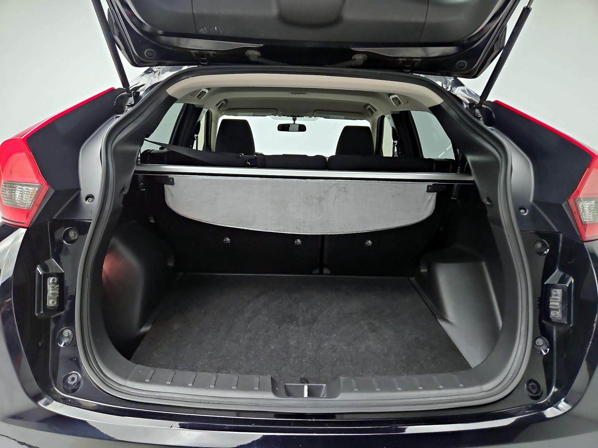 Thumbnail: 2018 Mitsubishi Eclipse Cross - 18