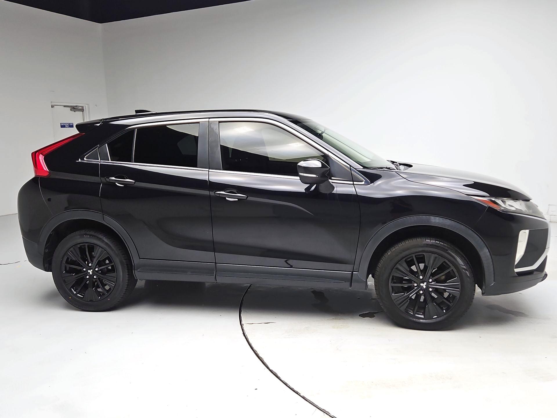 Thumbnail: 2018 Mitsubishi Eclipse Cross - 4