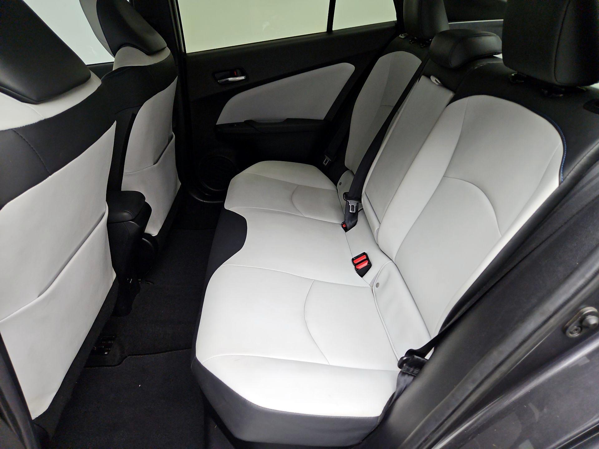 Thumbnail: 2016 Toyota Prius - 19