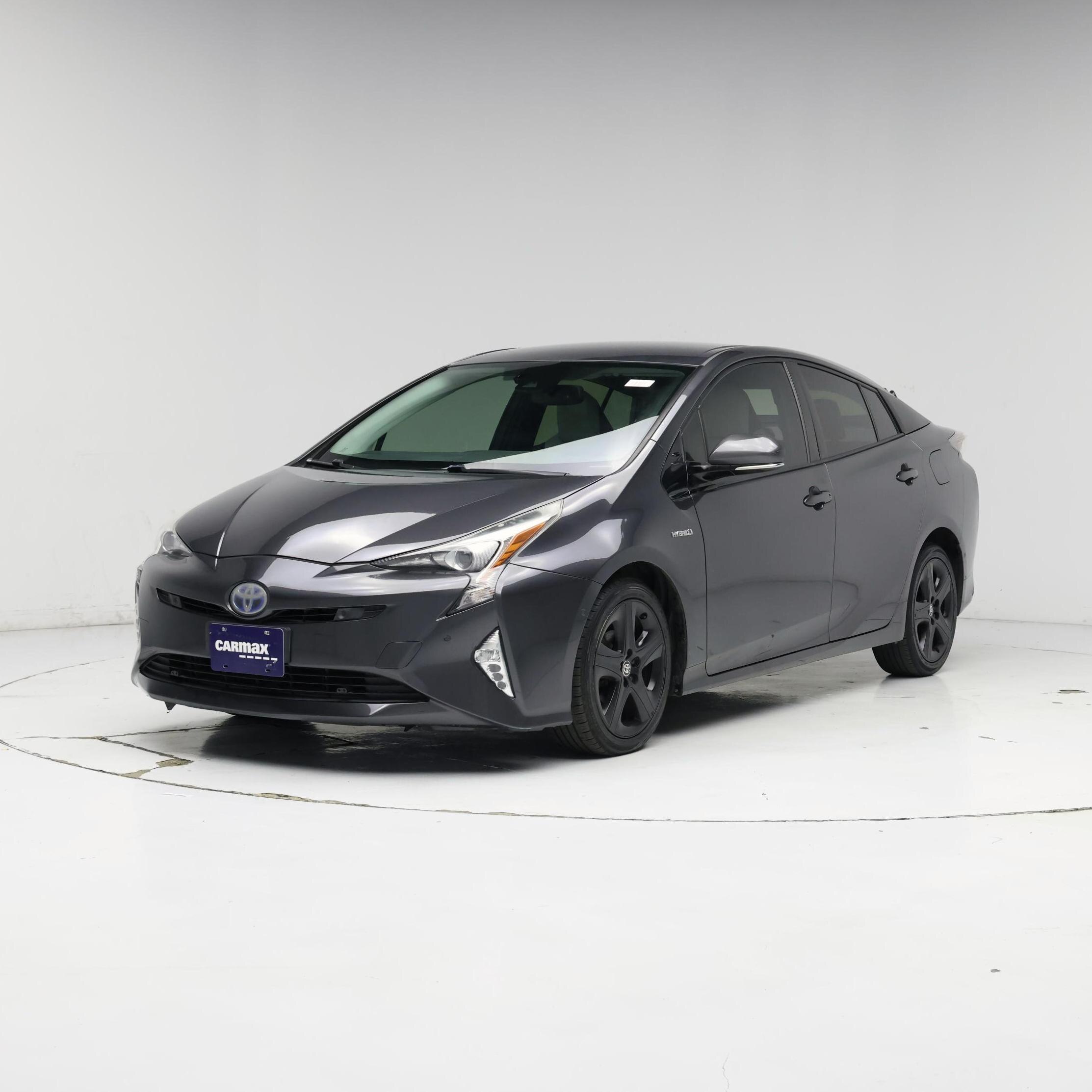 Thumbnail: 2016 Toyota Prius - 4