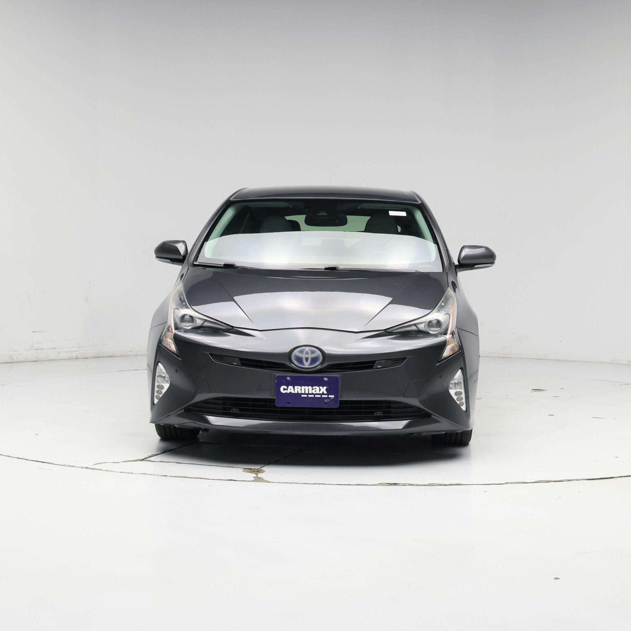 Thumbnail: 2016 Toyota Prius - 5