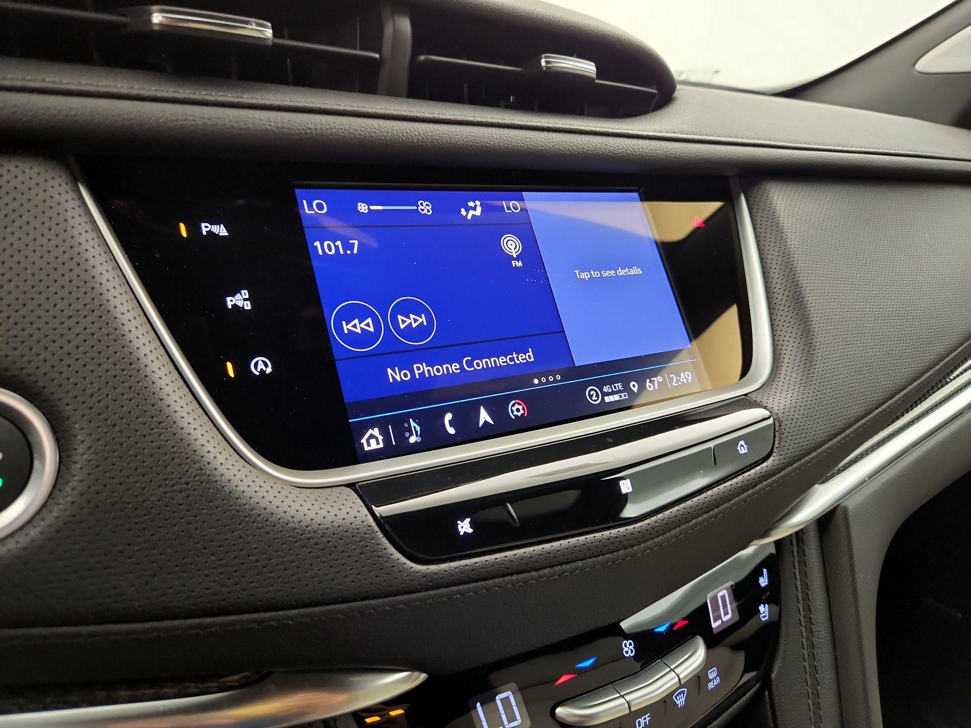 Thumbnail: 2021 Cadillac XT5 - 16