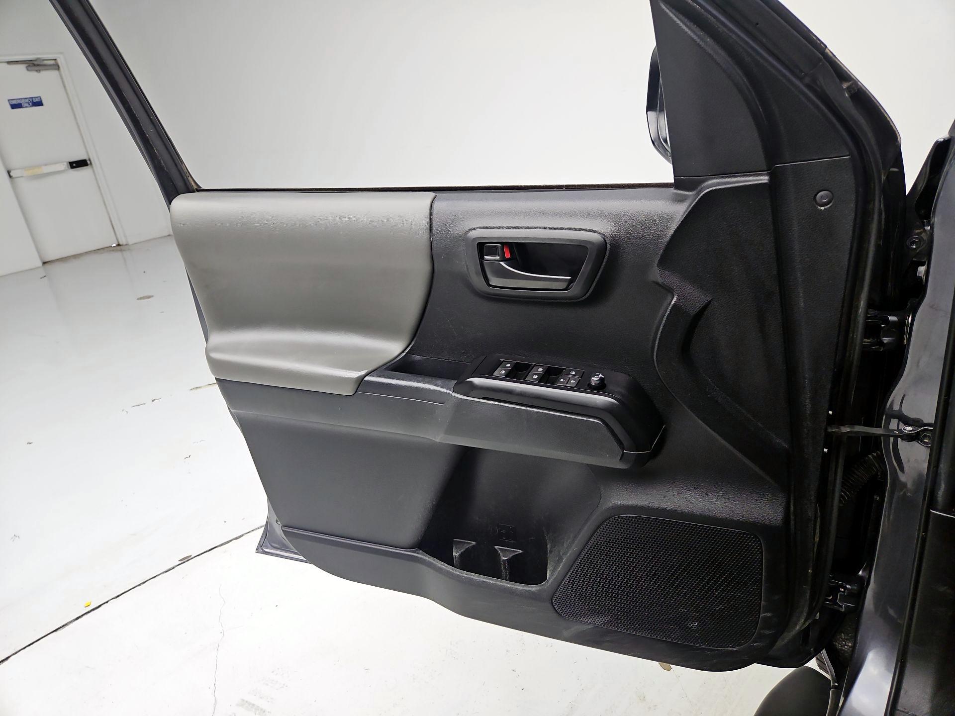 Thumbnail: 2023 Toyota Tacoma - 12