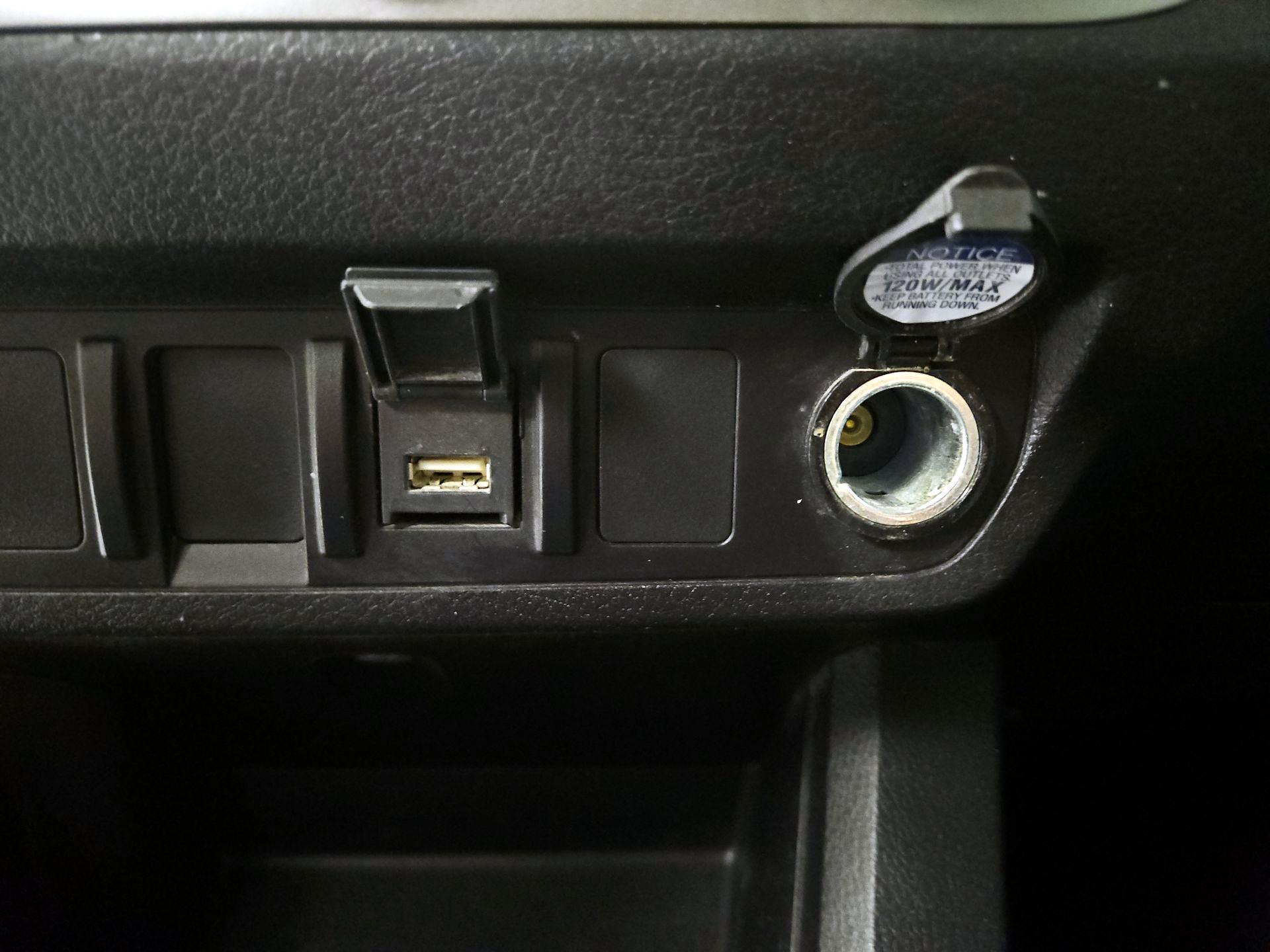 Thumbnail: 2023 Toyota Tacoma - 18