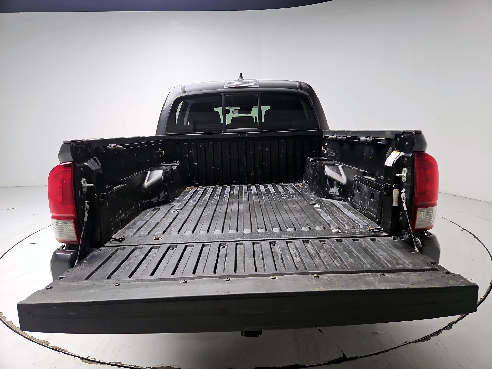 Thumbnail: 2023 Toyota Tacoma - 20