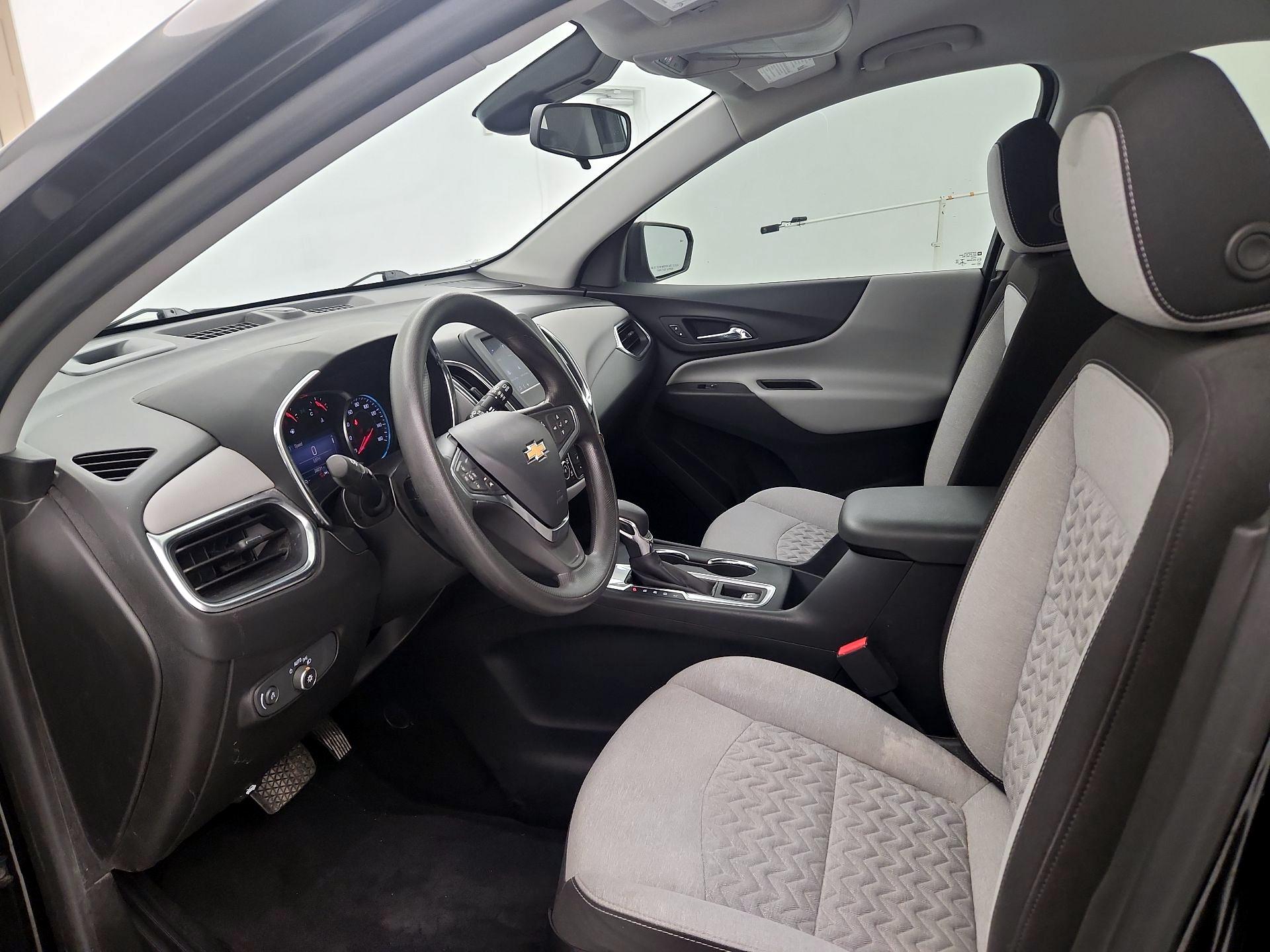 Thumbnail: 2022 Chevrolet Equinox - 11