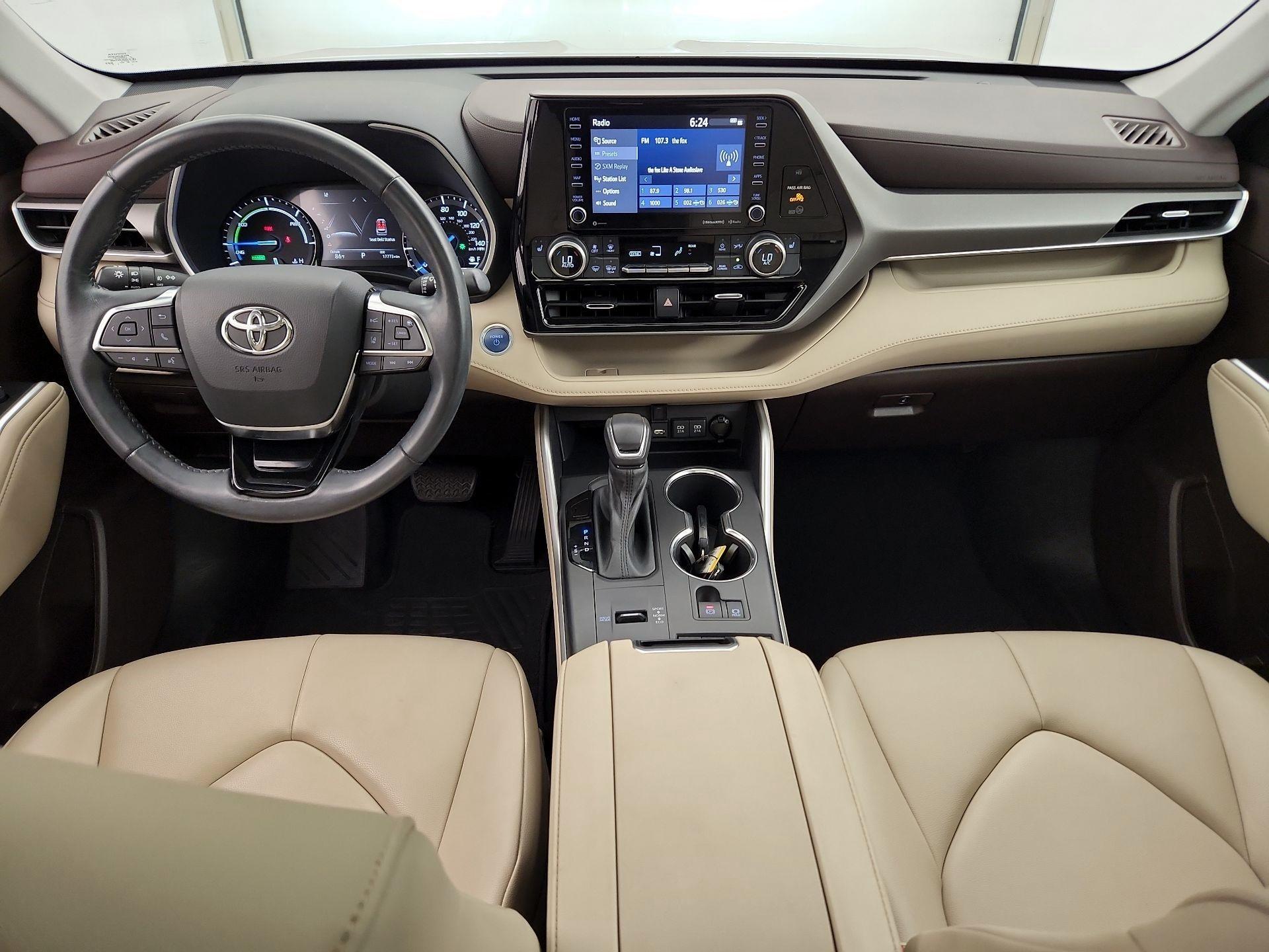 Thumbnail: 2021 Toyota Highlander - 9