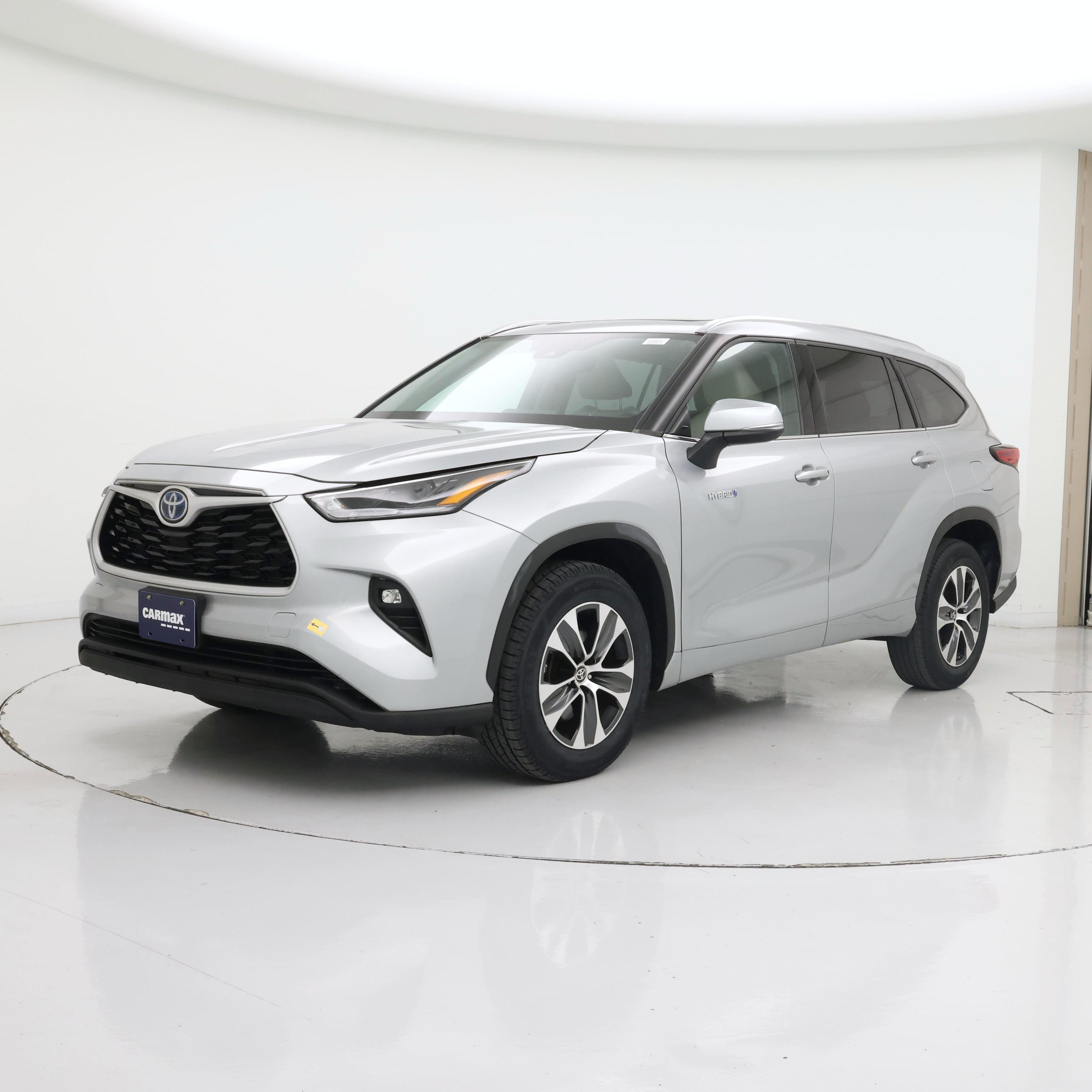 Thumbnail: 2021 Toyota Highlander - 4