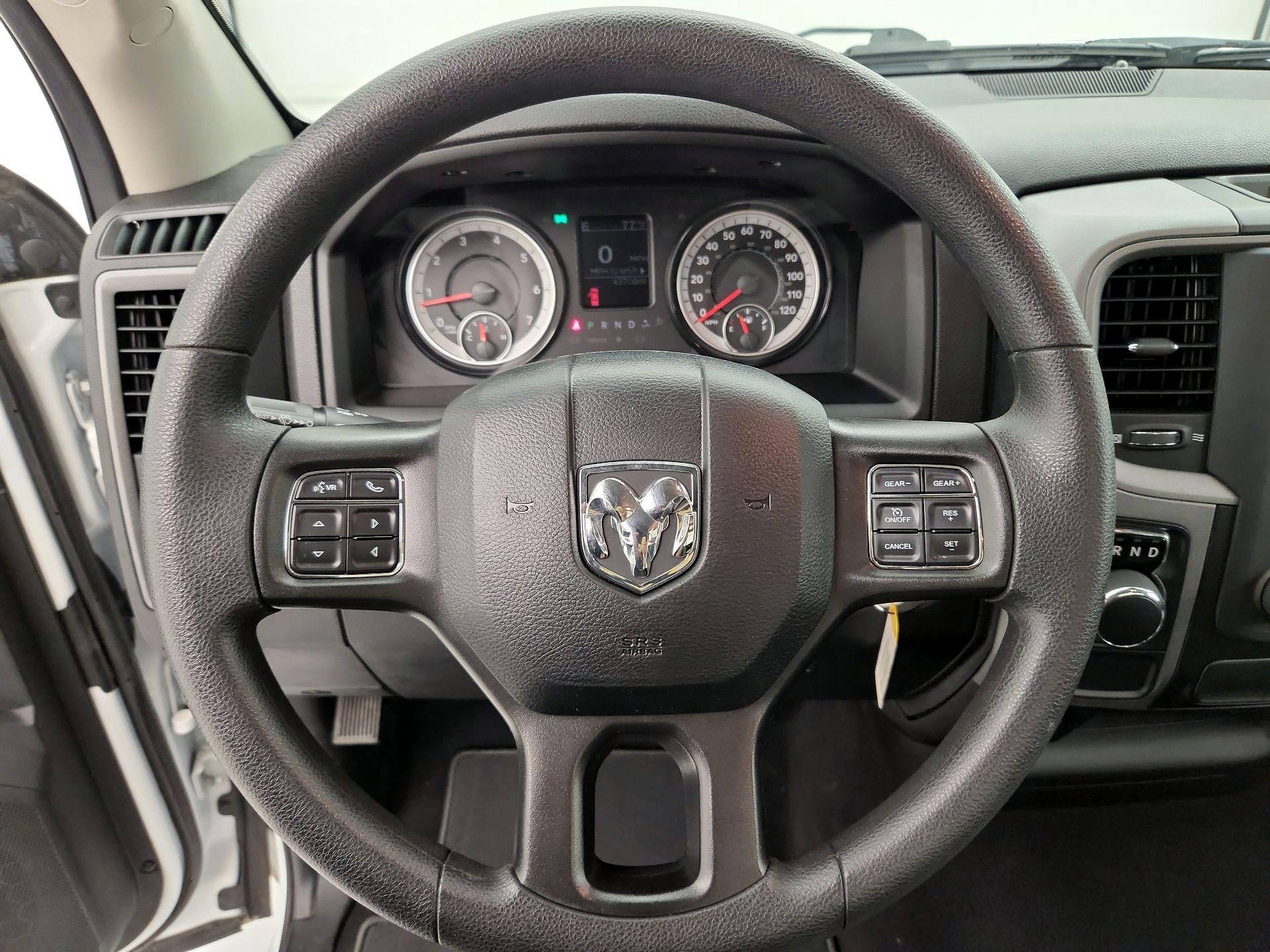 Thumbnail: 2022 RAM 1500 Classic - 10