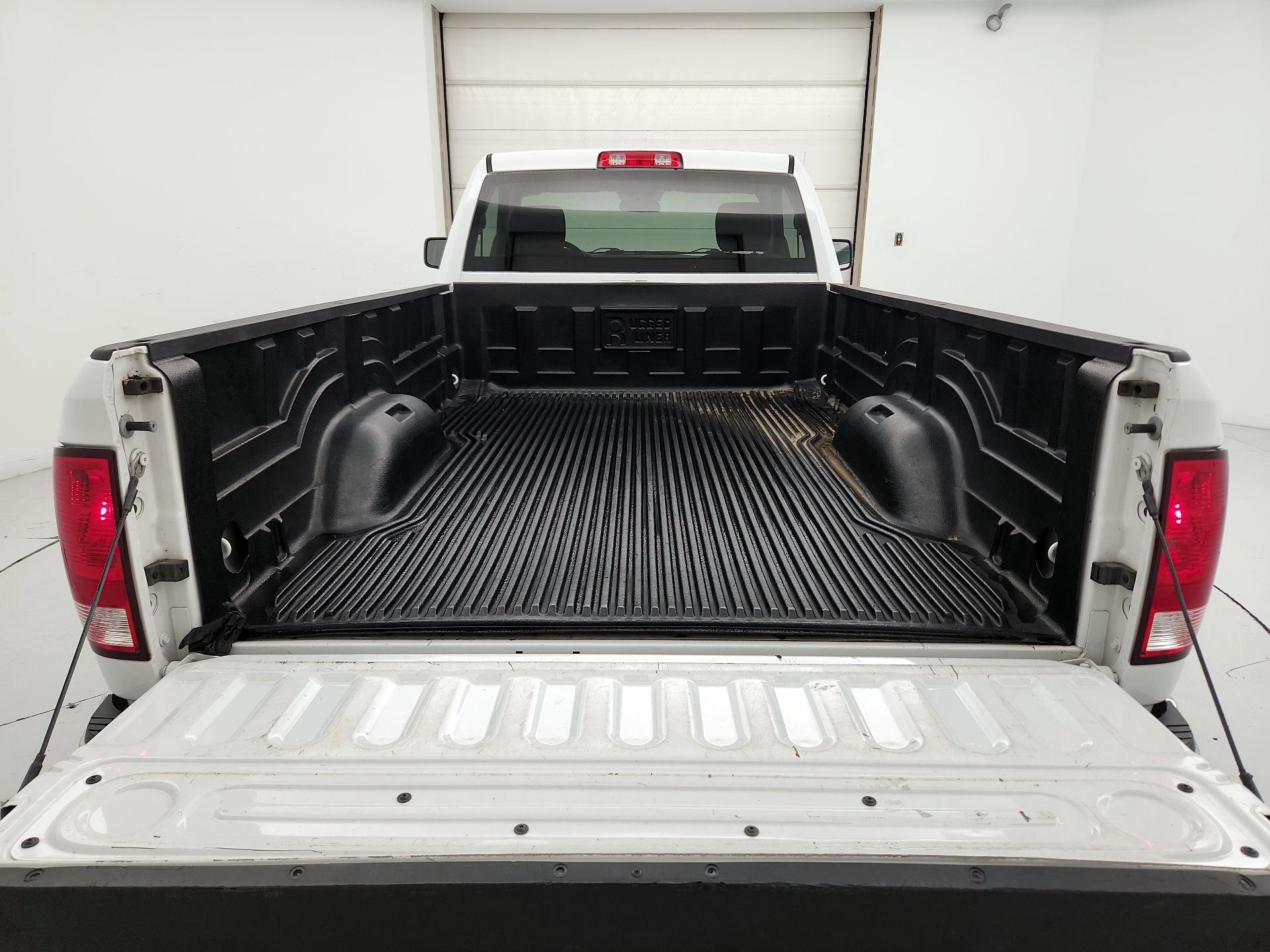 Thumbnail: 2022 RAM 1500 Classic - 19