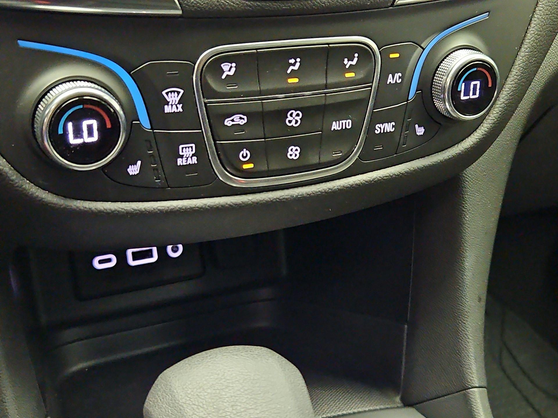 Thumbnail: 2023 Chevrolet Equinox - 16