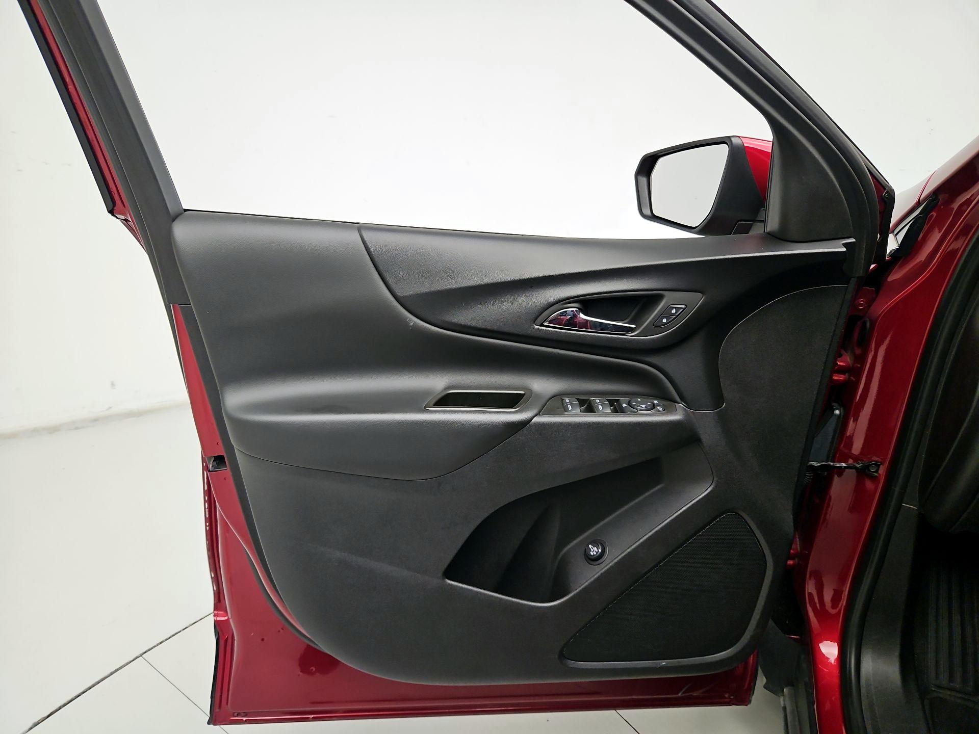 Thumbnail: 2023 Chevrolet Equinox - 12