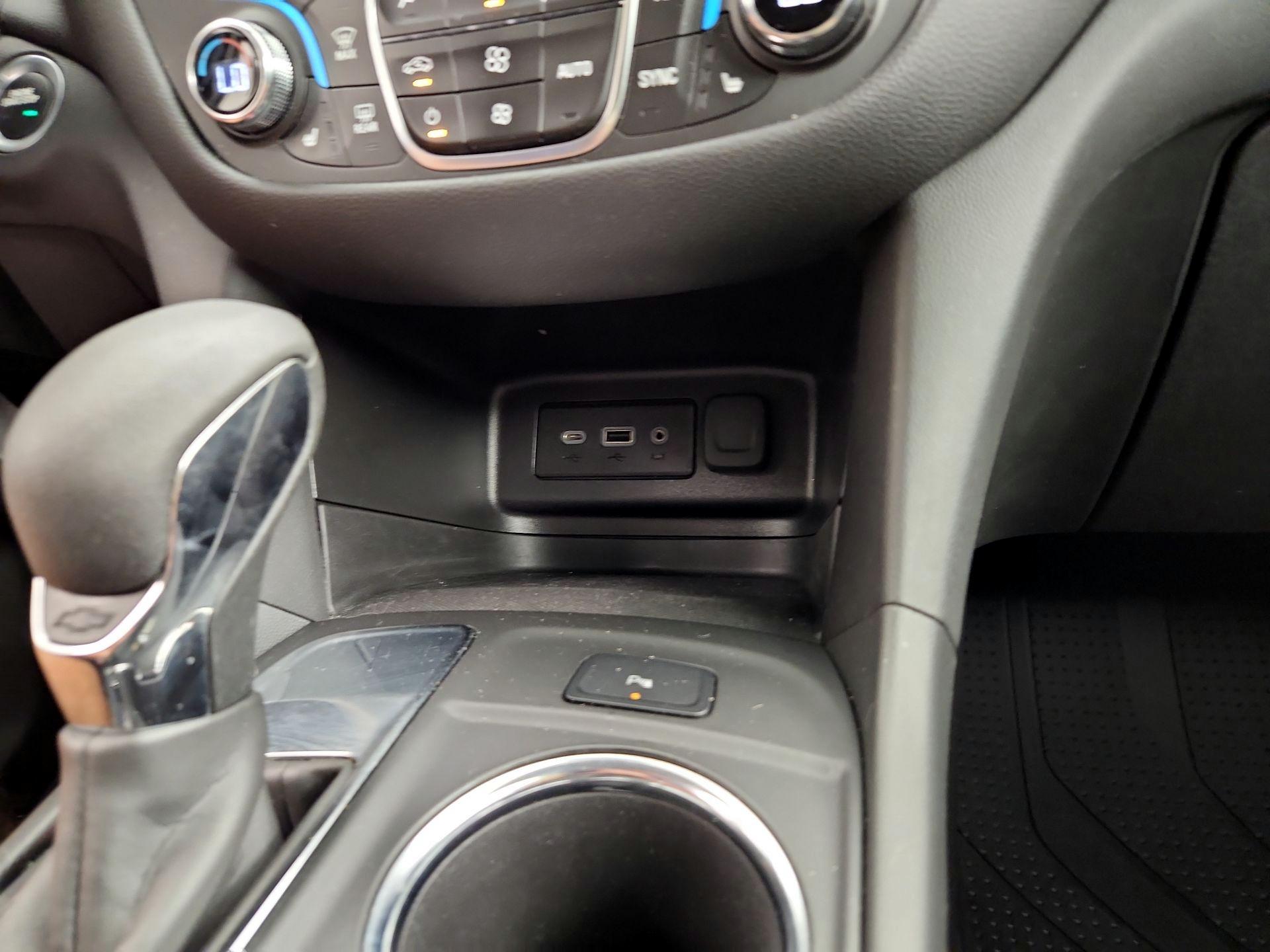 Thumbnail: 2023 Chevrolet Equinox - 18