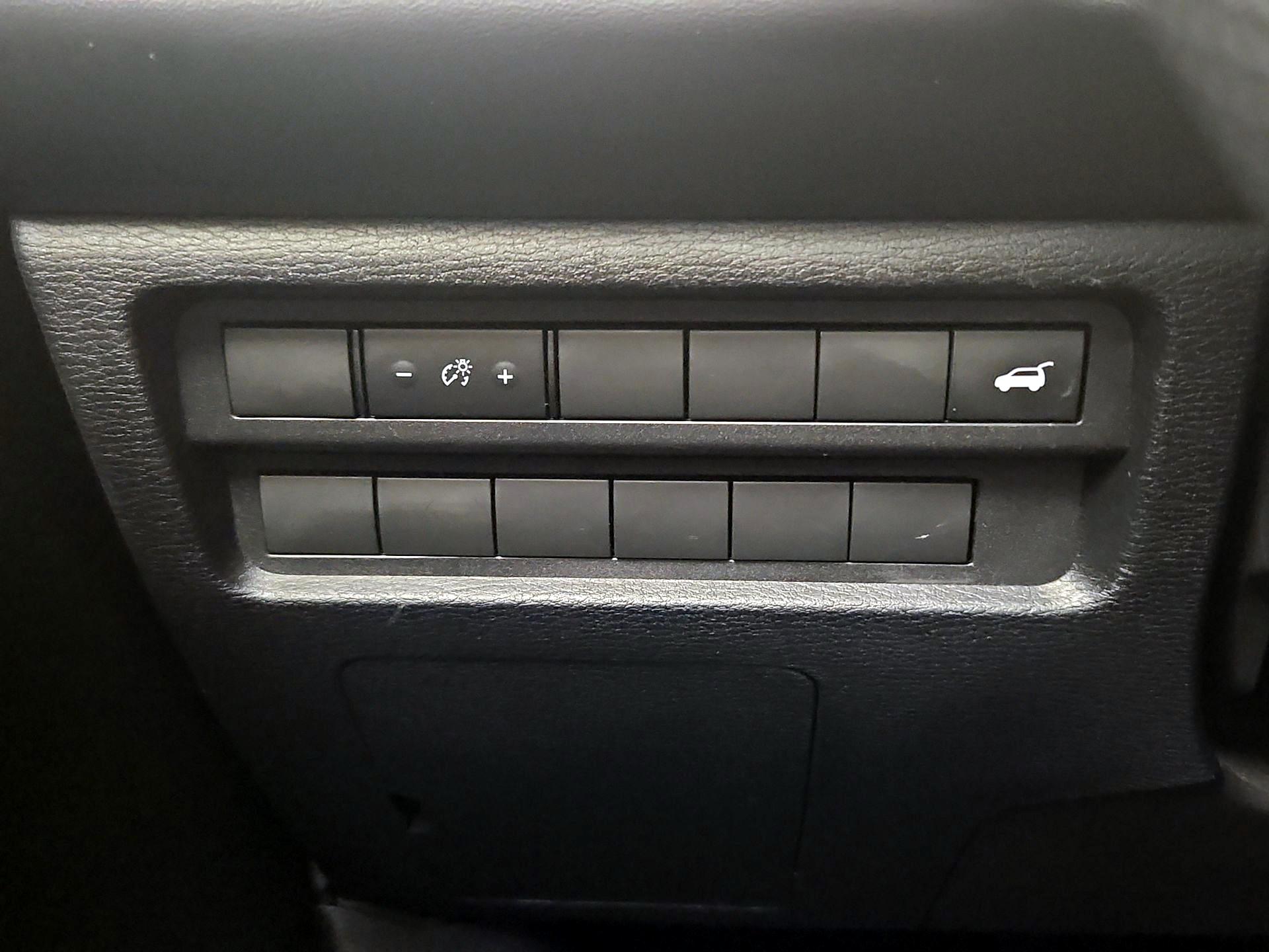 Thumbnail: 2024 Mitsubishi Outlander - 13