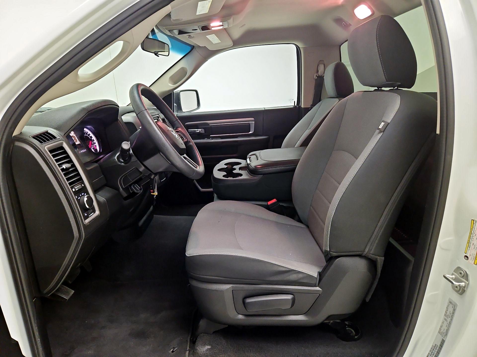 Thumbnail: 2022 RAM 1500 Classic - 11