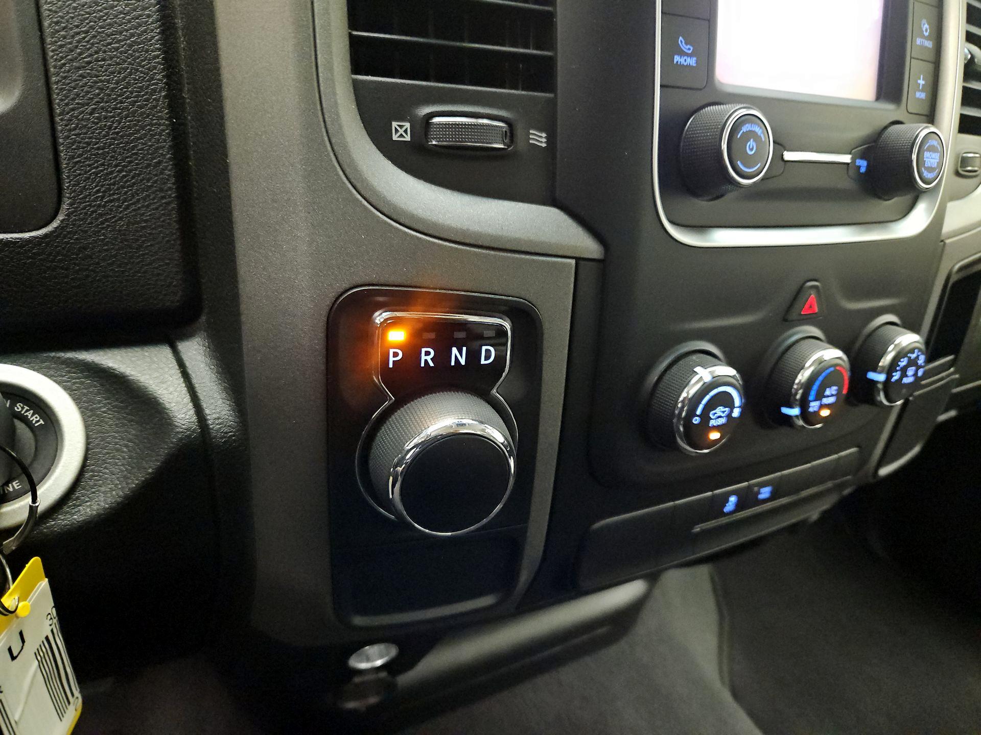Thumbnail: 2022 RAM 1500 Classic - 16