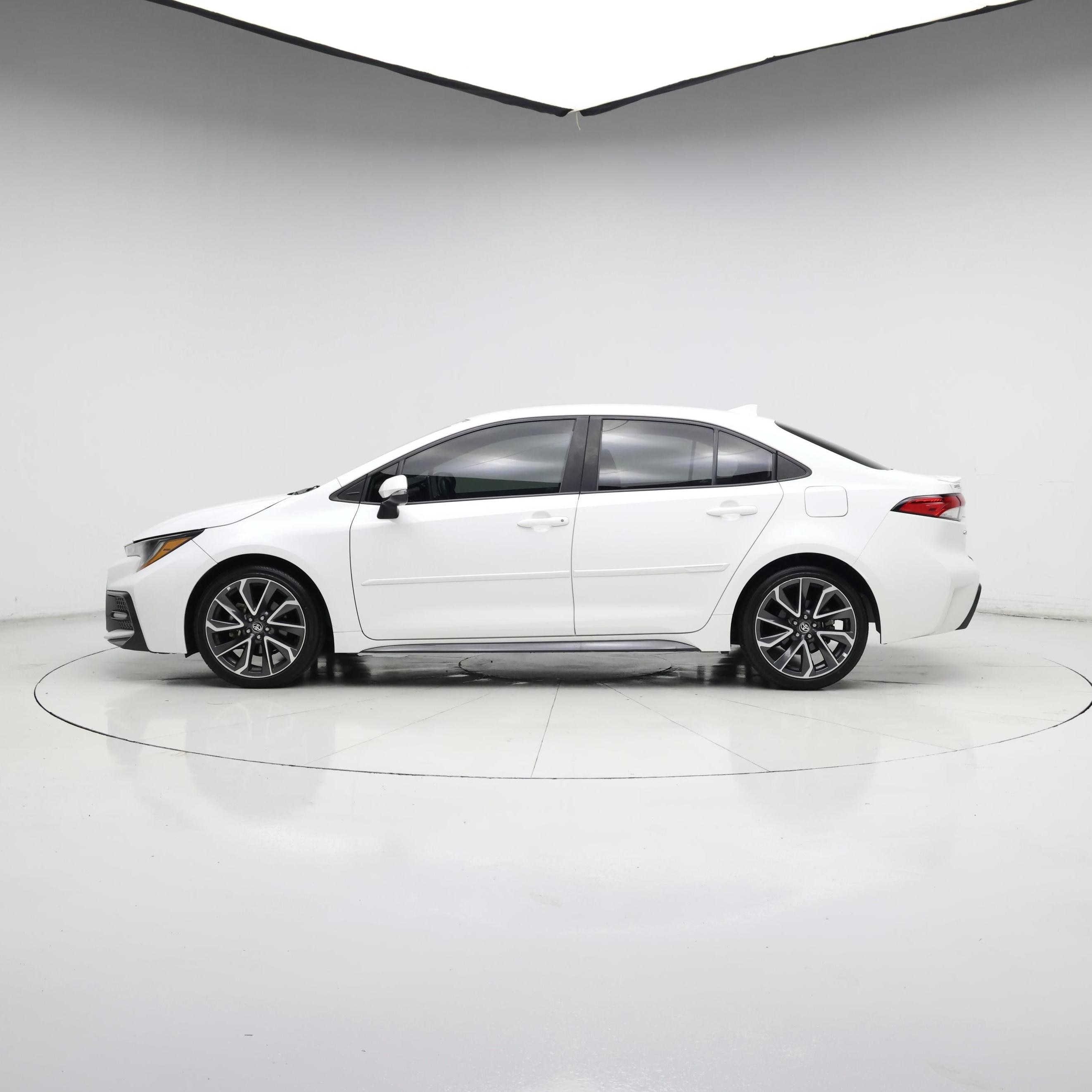 Thumbnail: 2021 Toyota Corolla - 3