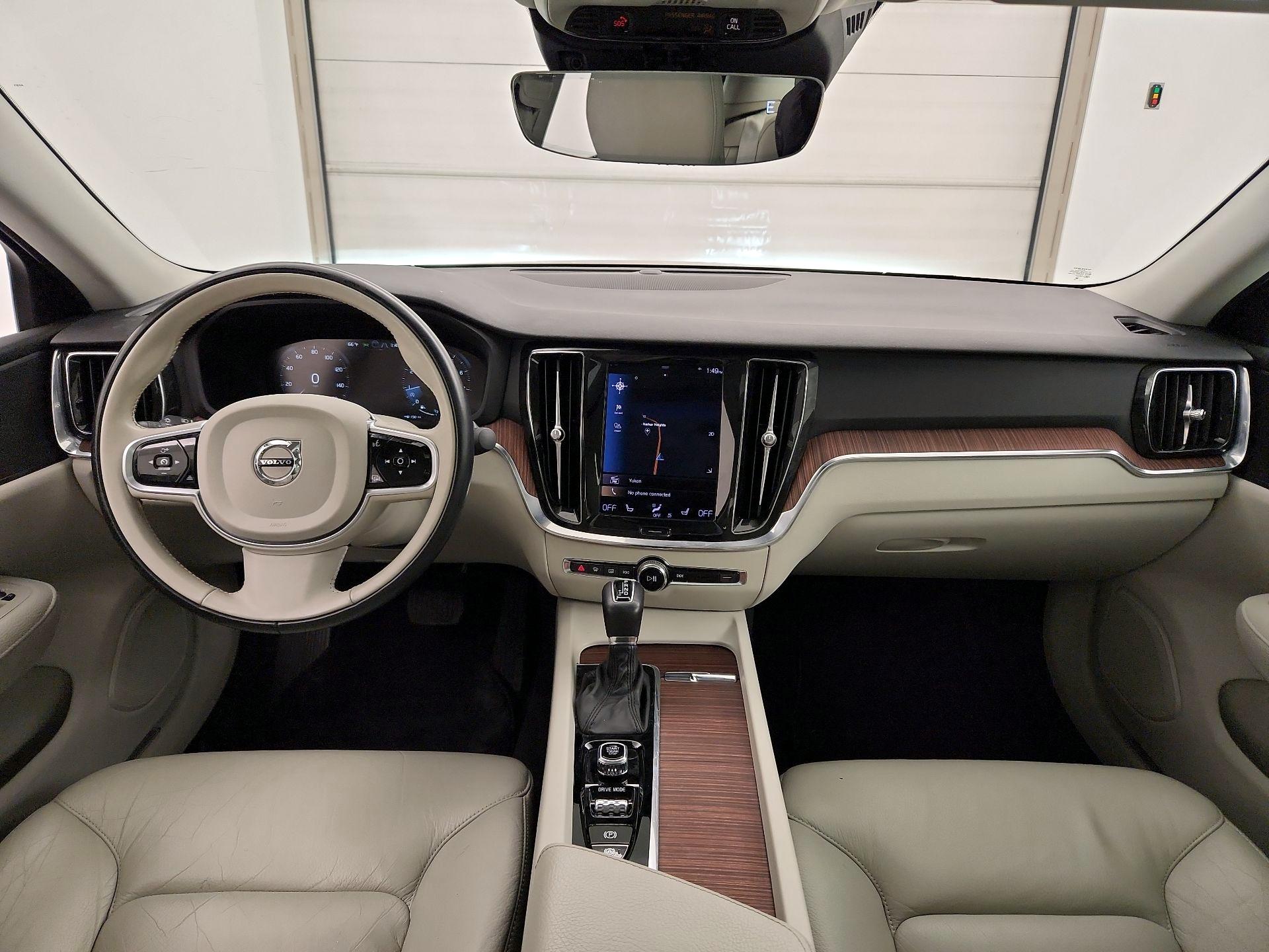 Thumbnail: 2021 Volvo S60 - 9