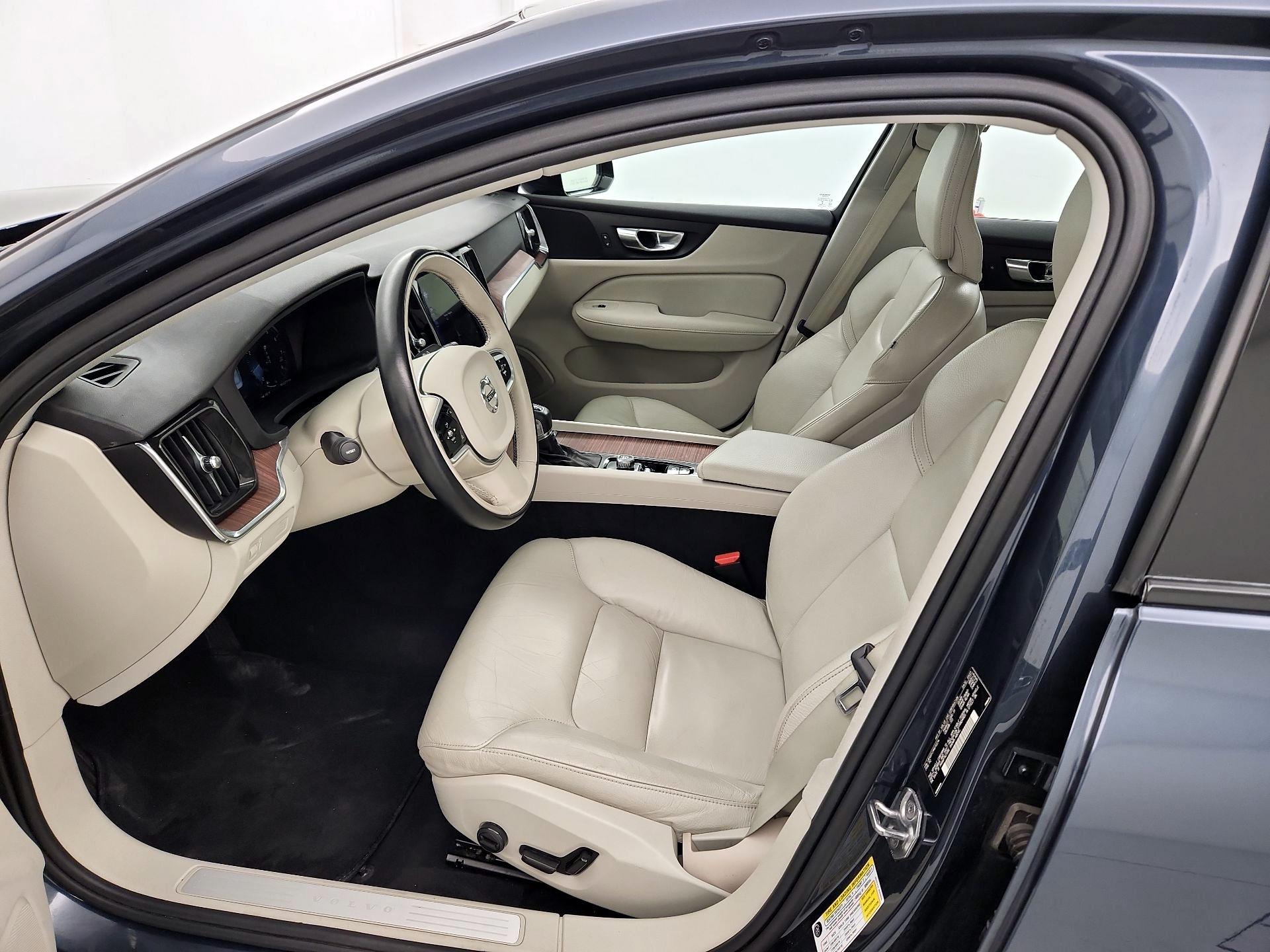 Thumbnail: 2021 Volvo S60 - 11