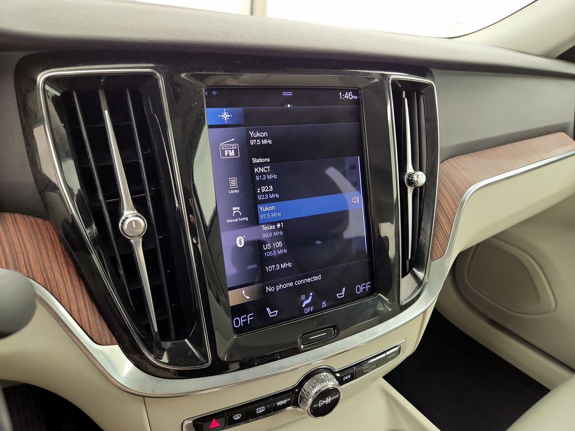 Thumbnail: 2021 Volvo S60 - 16