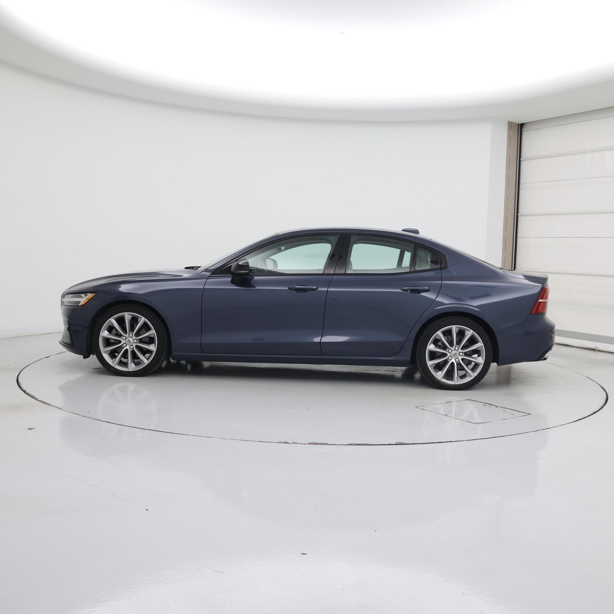 Thumbnail: 2021 Volvo S60 - 3