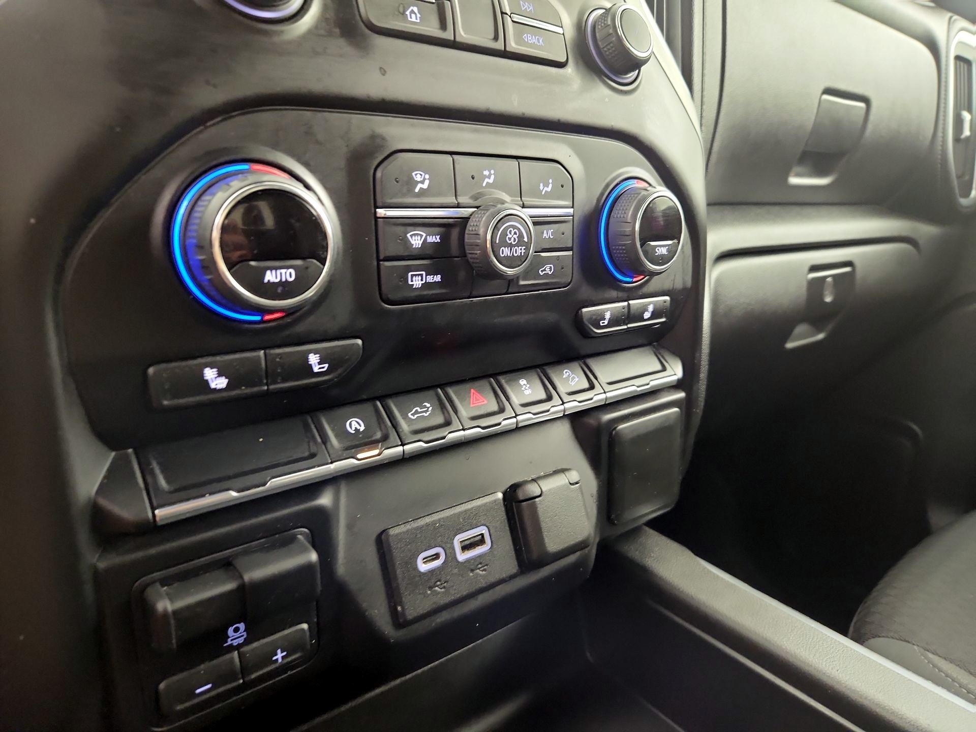 Thumbnail: 2021 Chevrolet Silverado 1500 - 16