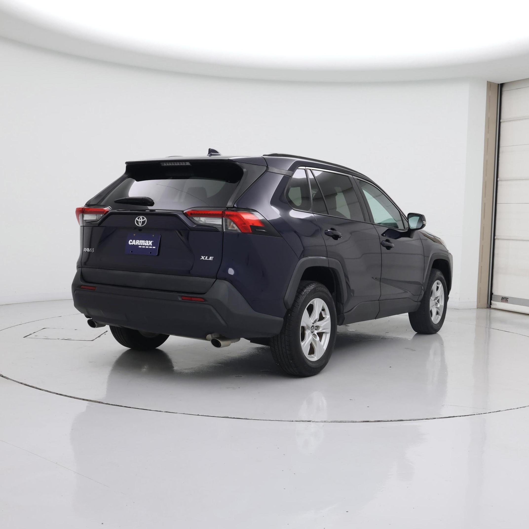 Thumbnail: 2021 Toyota RAV4 - 8