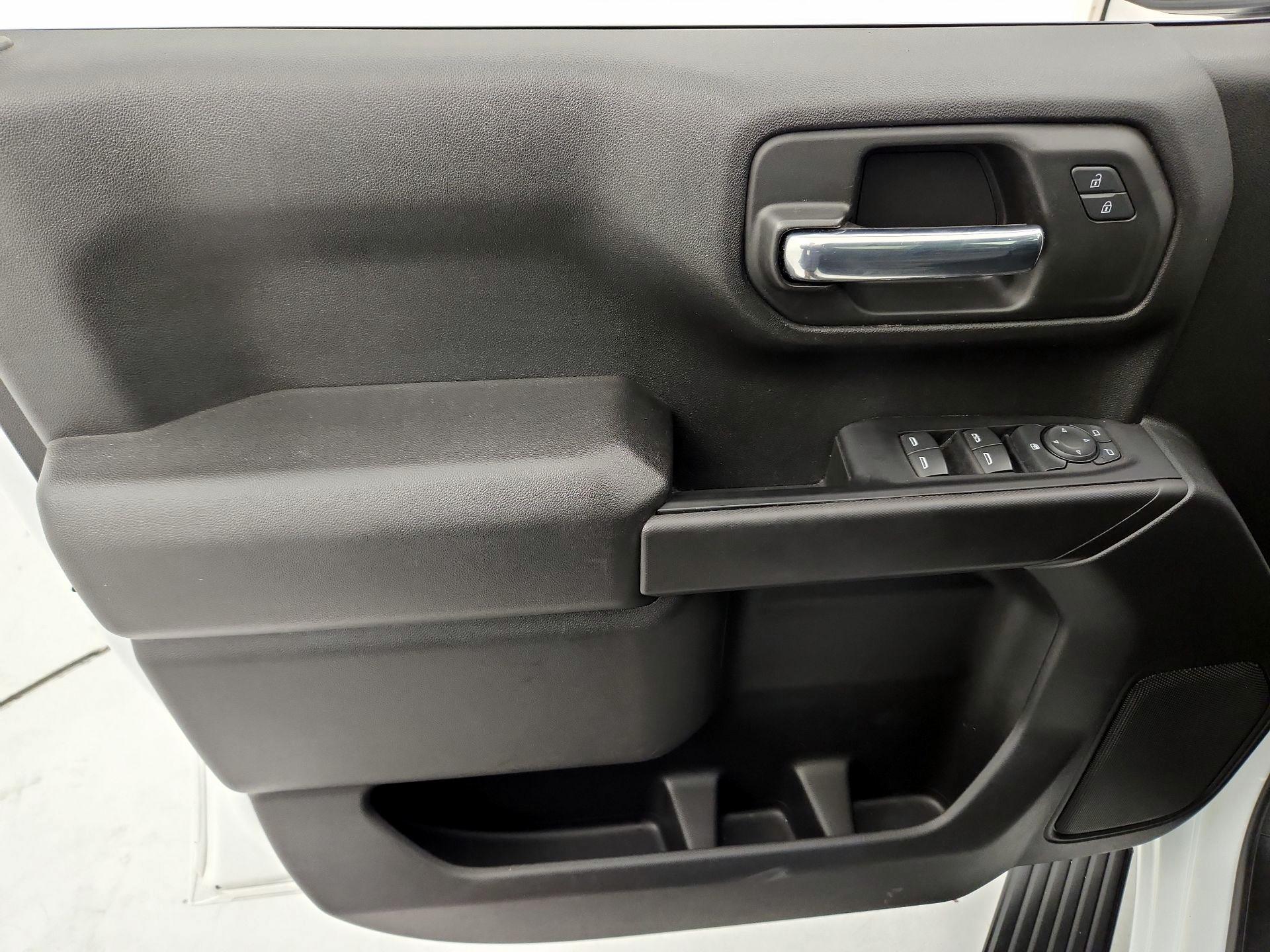 Thumbnail: 2022 Chevrolet Silverado 1500 - 12