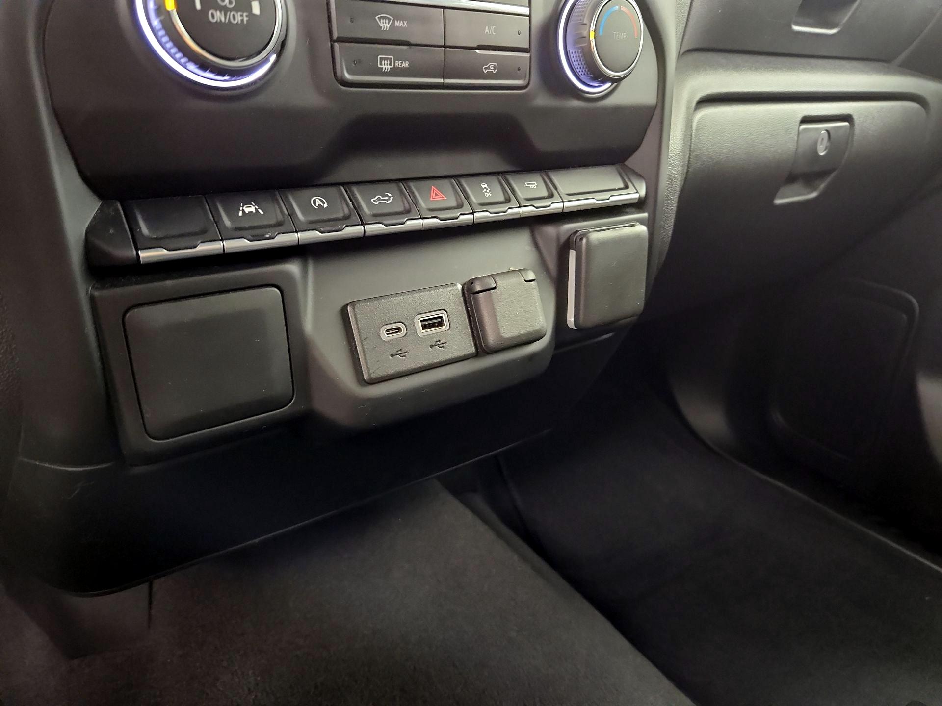 Thumbnail: 2022 Chevrolet Silverado 1500 - 18