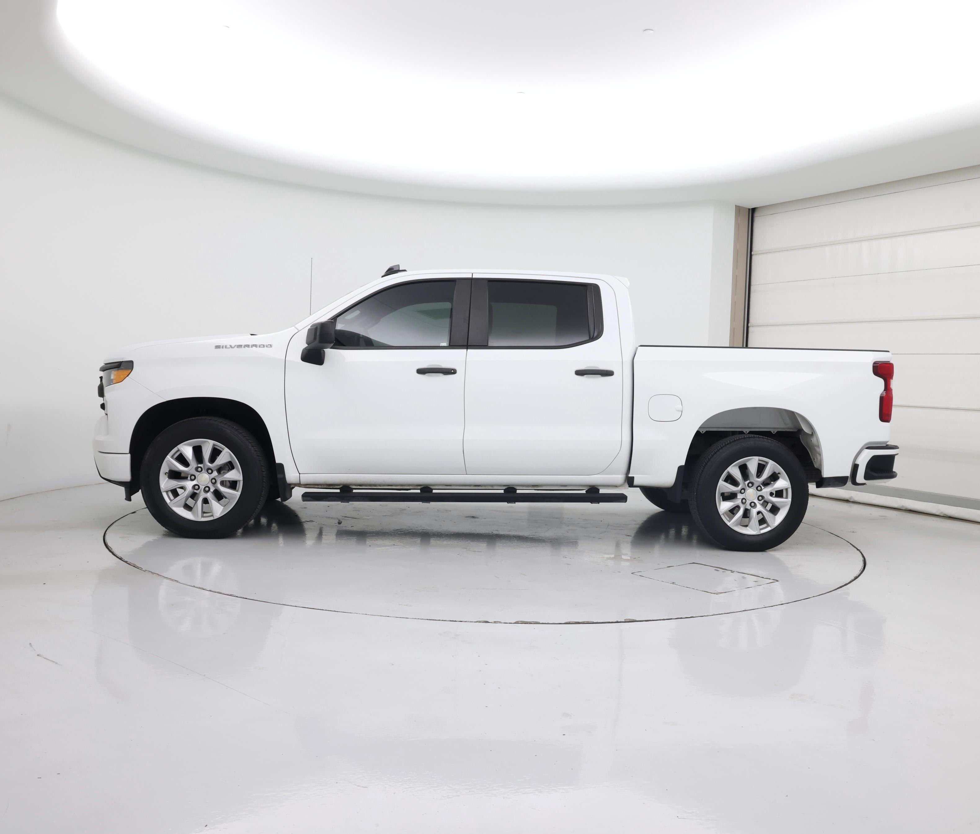 Thumbnail: 2022 Chevrolet Silverado 1500 - 3