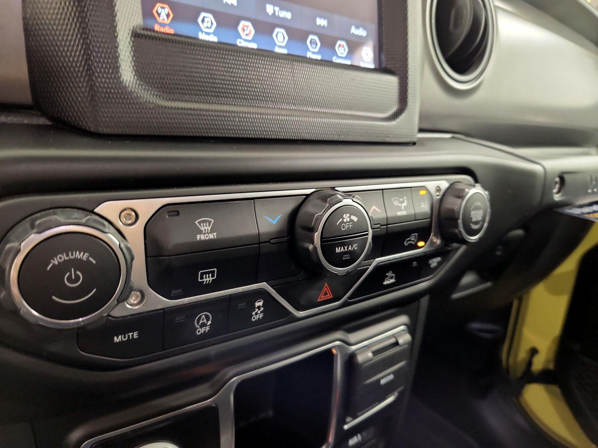 Thumbnail: 2023 Jeep Wrangler - 16