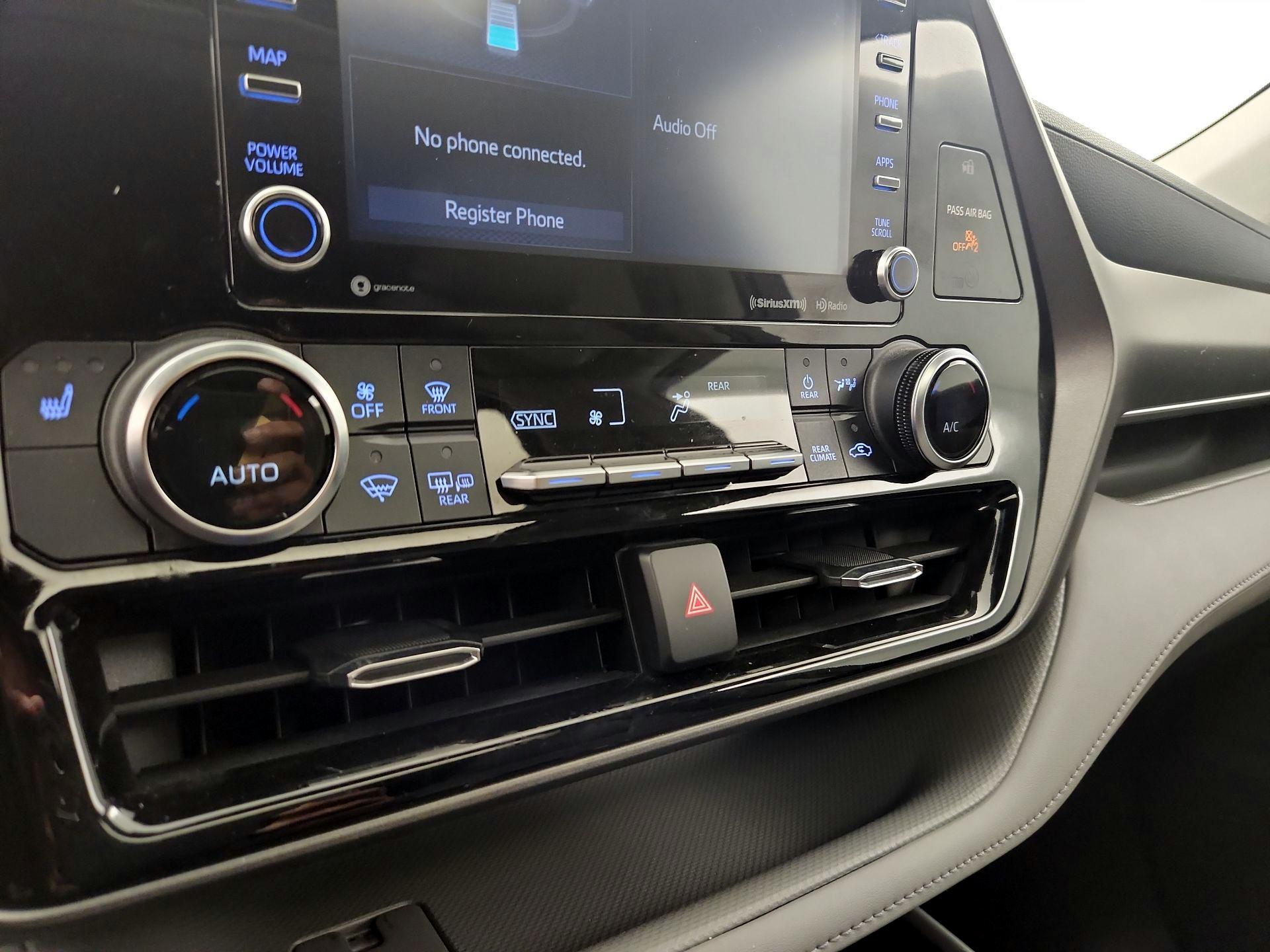 Thumbnail: 2021 Toyota Highlander - 16