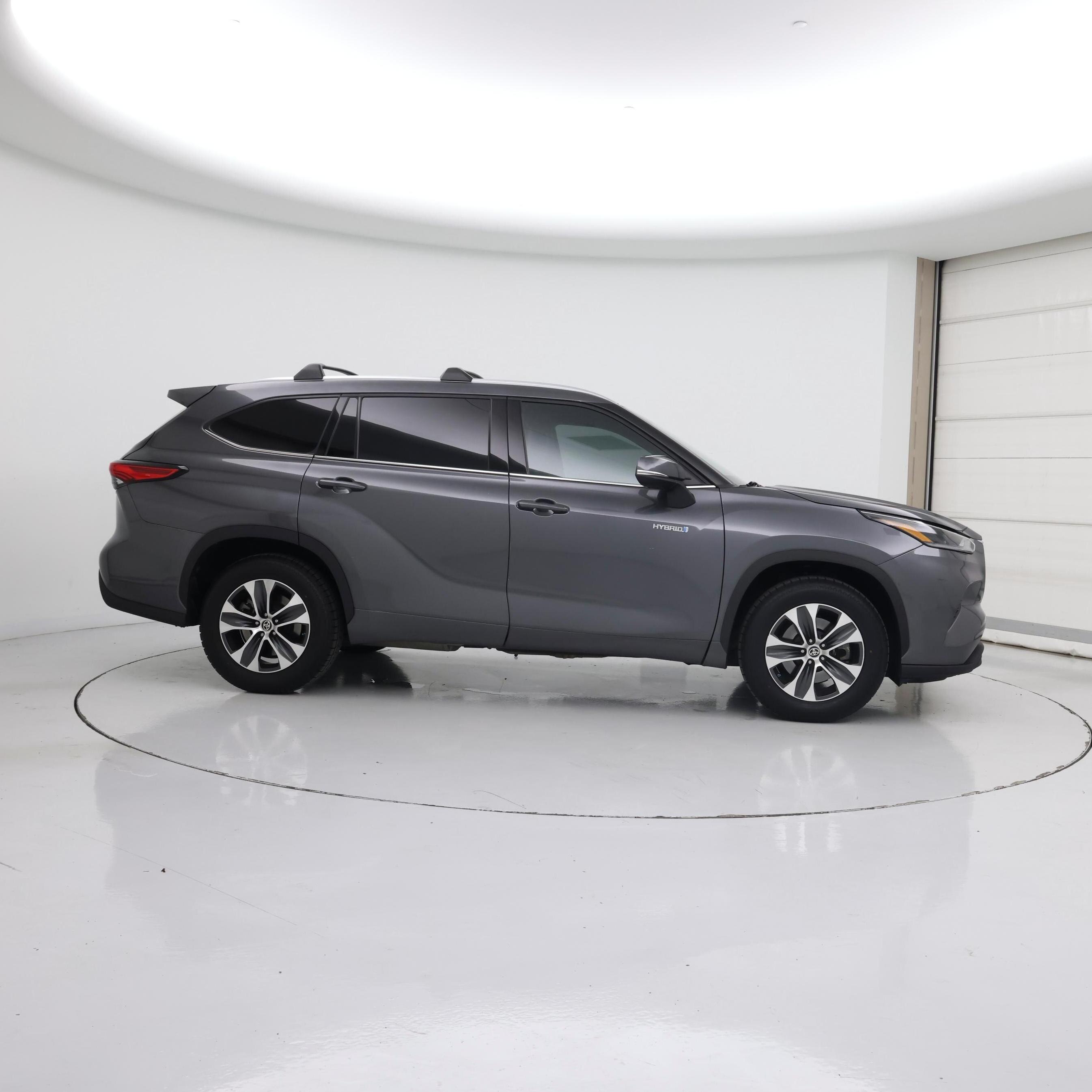 Thumbnail: 2021 Toyota Highlander - 7