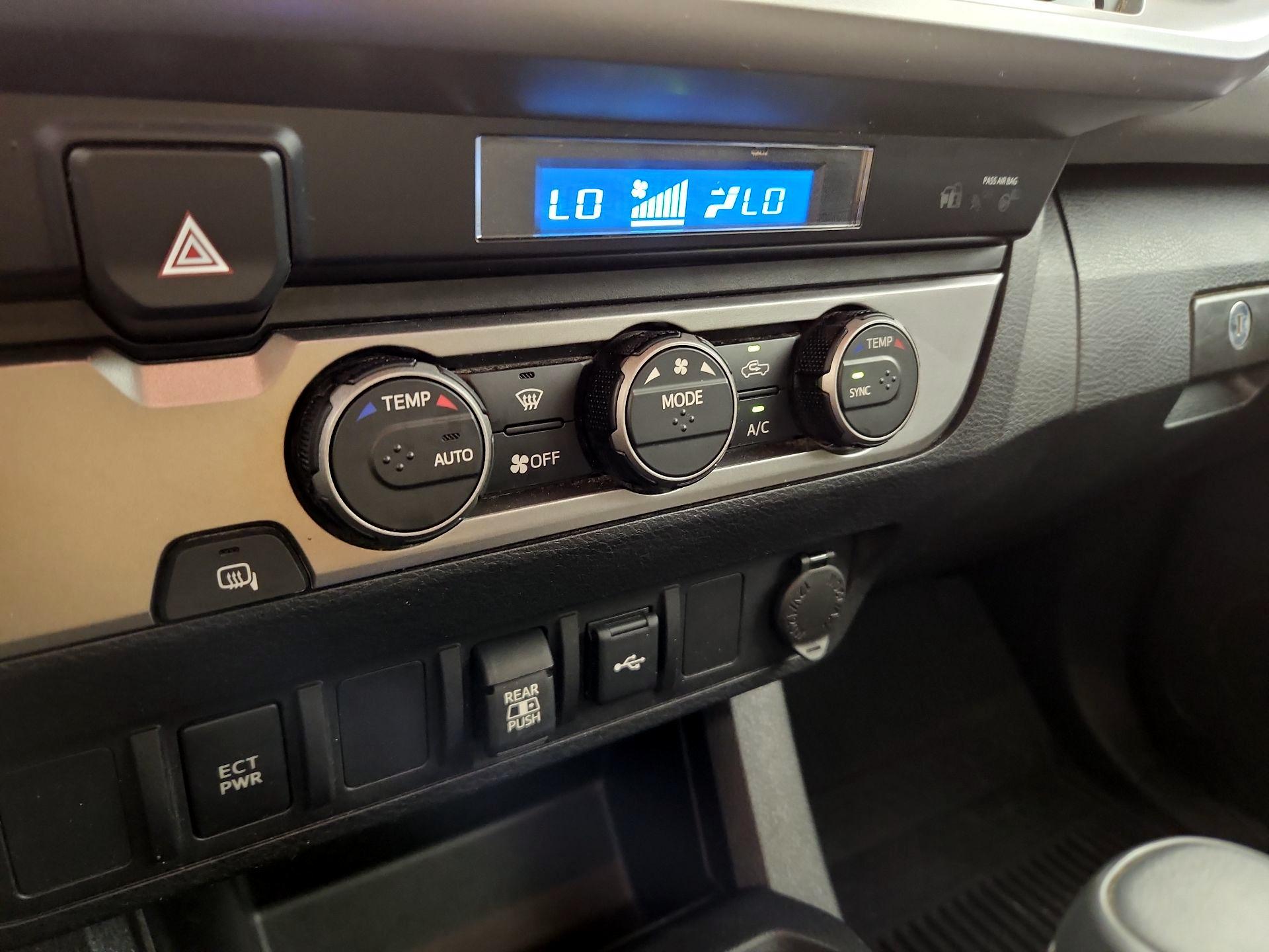Thumbnail: 2022 Toyota Tacoma - 16