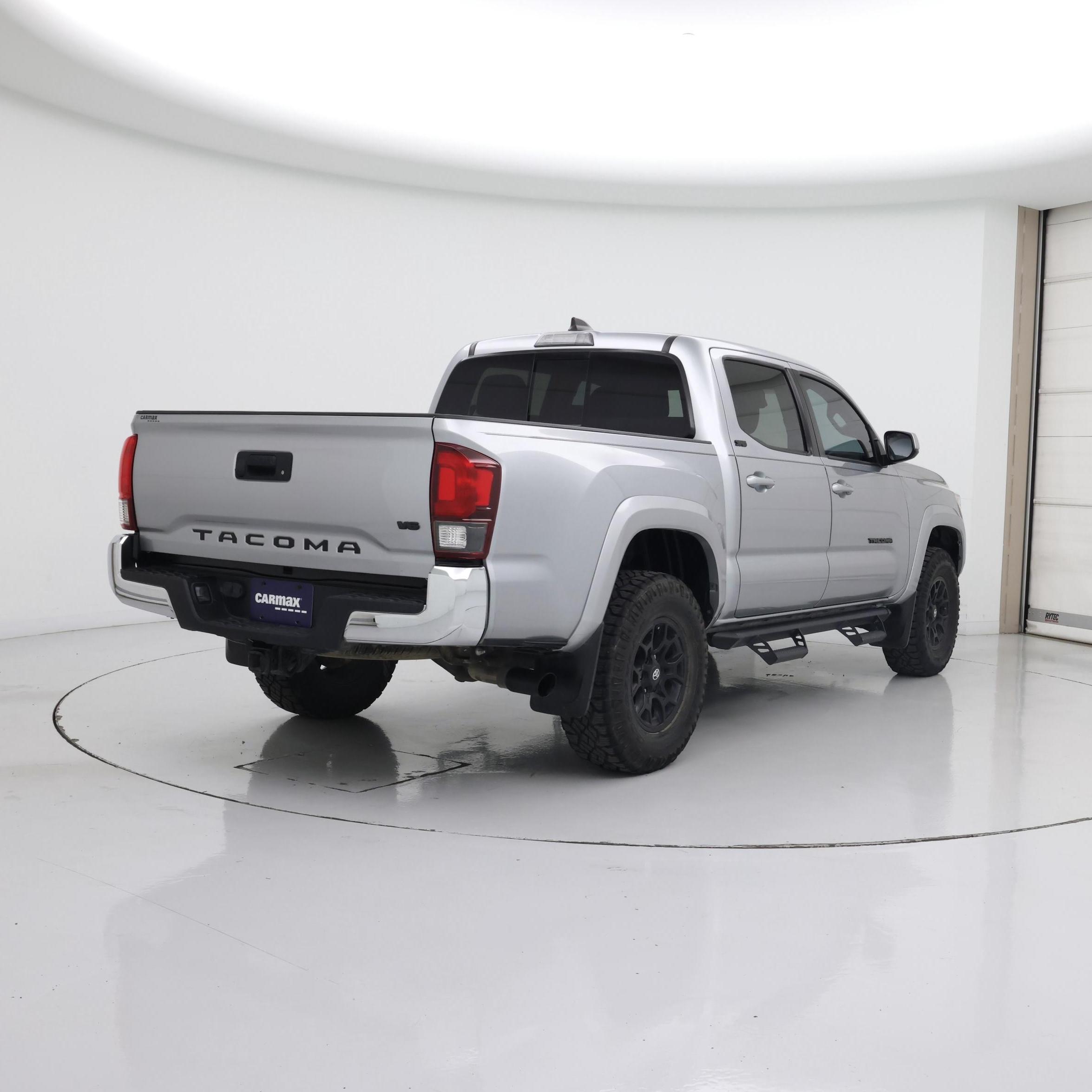 Thumbnail: 2022 Toyota Tacoma - 8