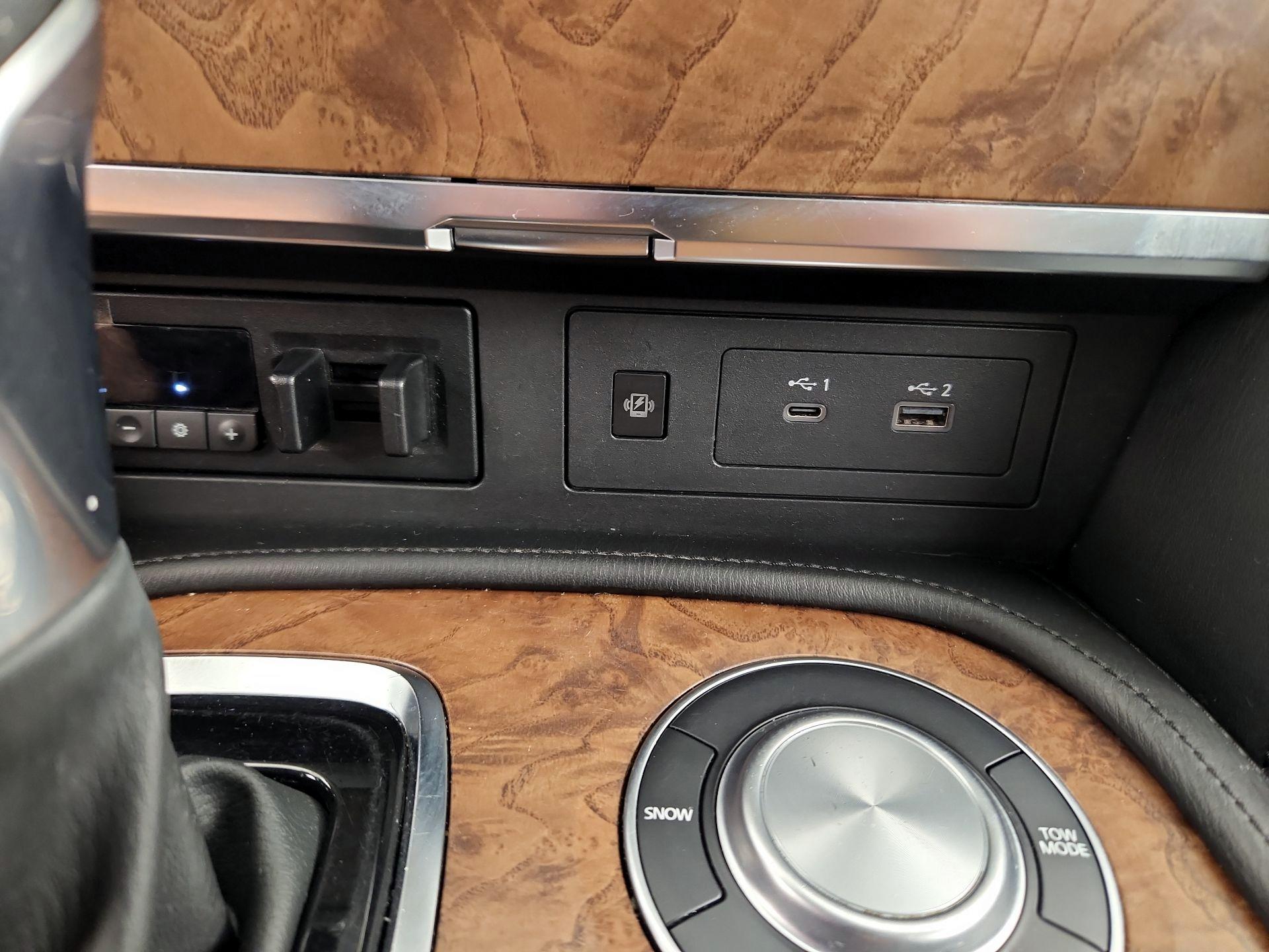 Thumbnail: 2022 Nissan Armada - 19