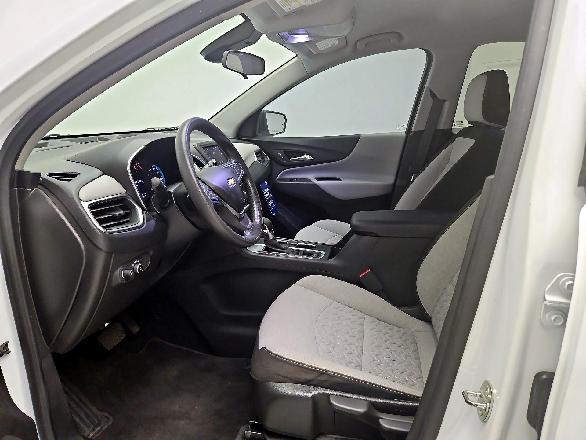 Thumbnail: 2022 Chevrolet Equinox - 11